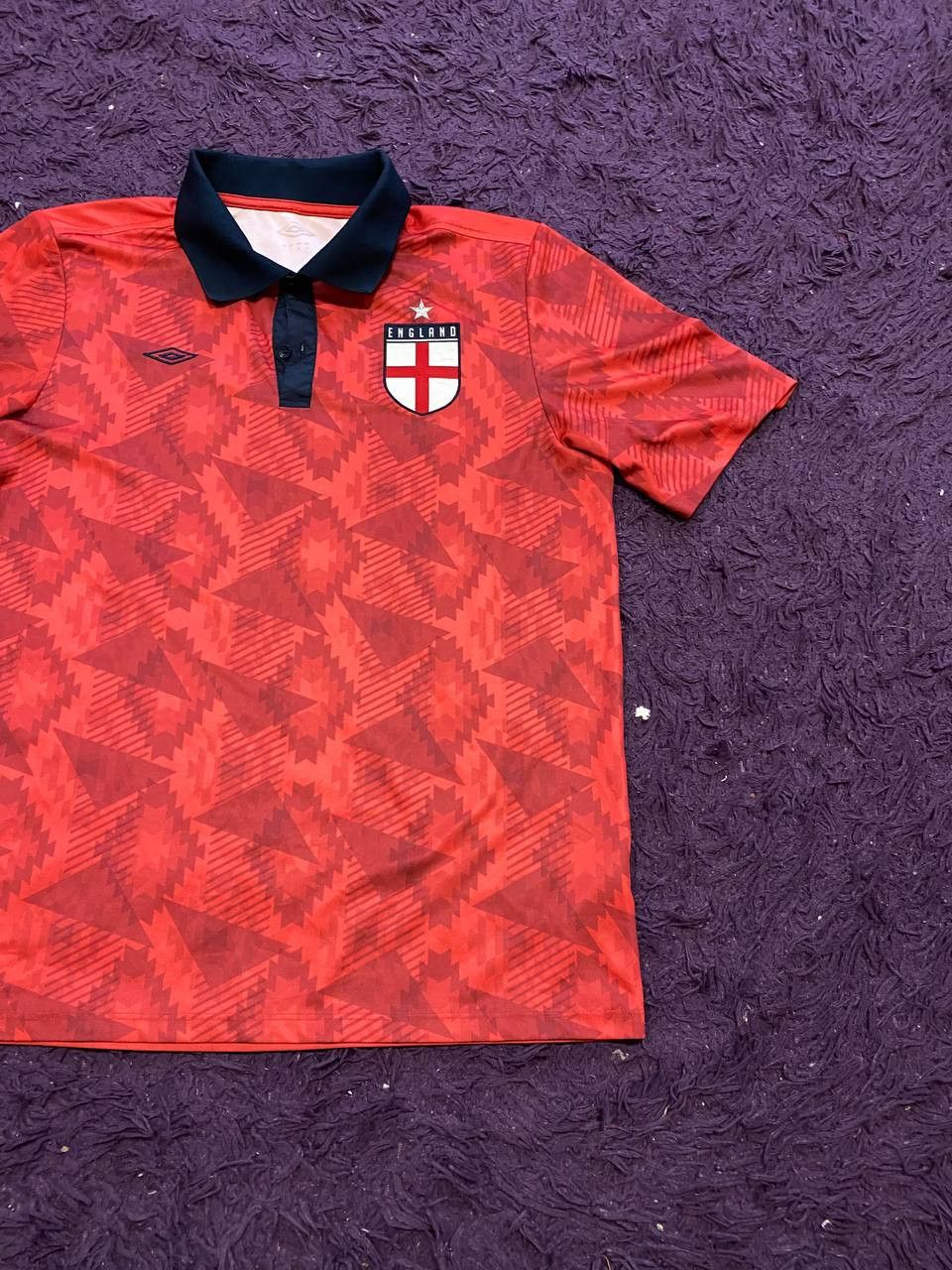 Umbro Umbro Mens England Soccer Jersey Red Polo Shirt Size US L / EU 52-54 / 3 - 6 Thumbnail