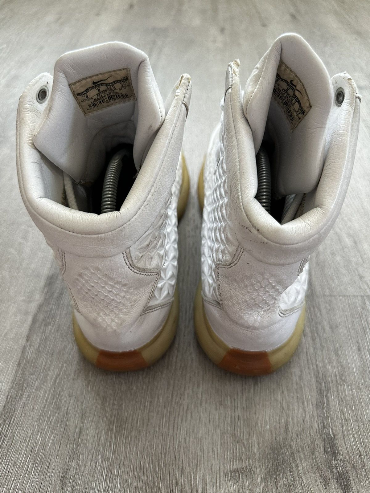 NBA × Nike 2015 Kobe 10 High EXT ‘White Gum’ Size US 9 / EU 42 - 4 Thumbnail
