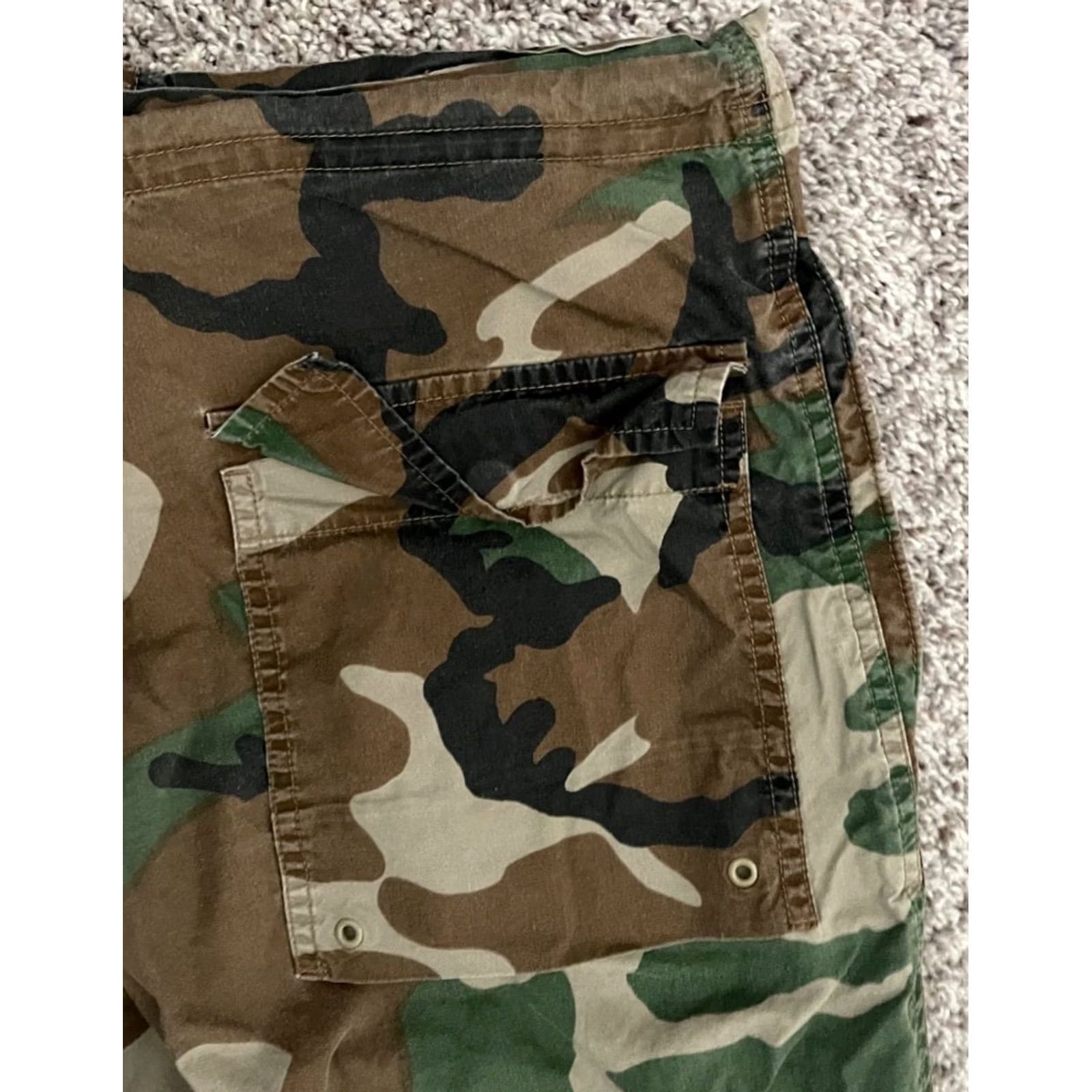 Nike VINTAGE Nike Pants Small Y2K Utility Camo Ankle Adjustable Cargo Military Mens Size US 29 - 3 Thumbnail