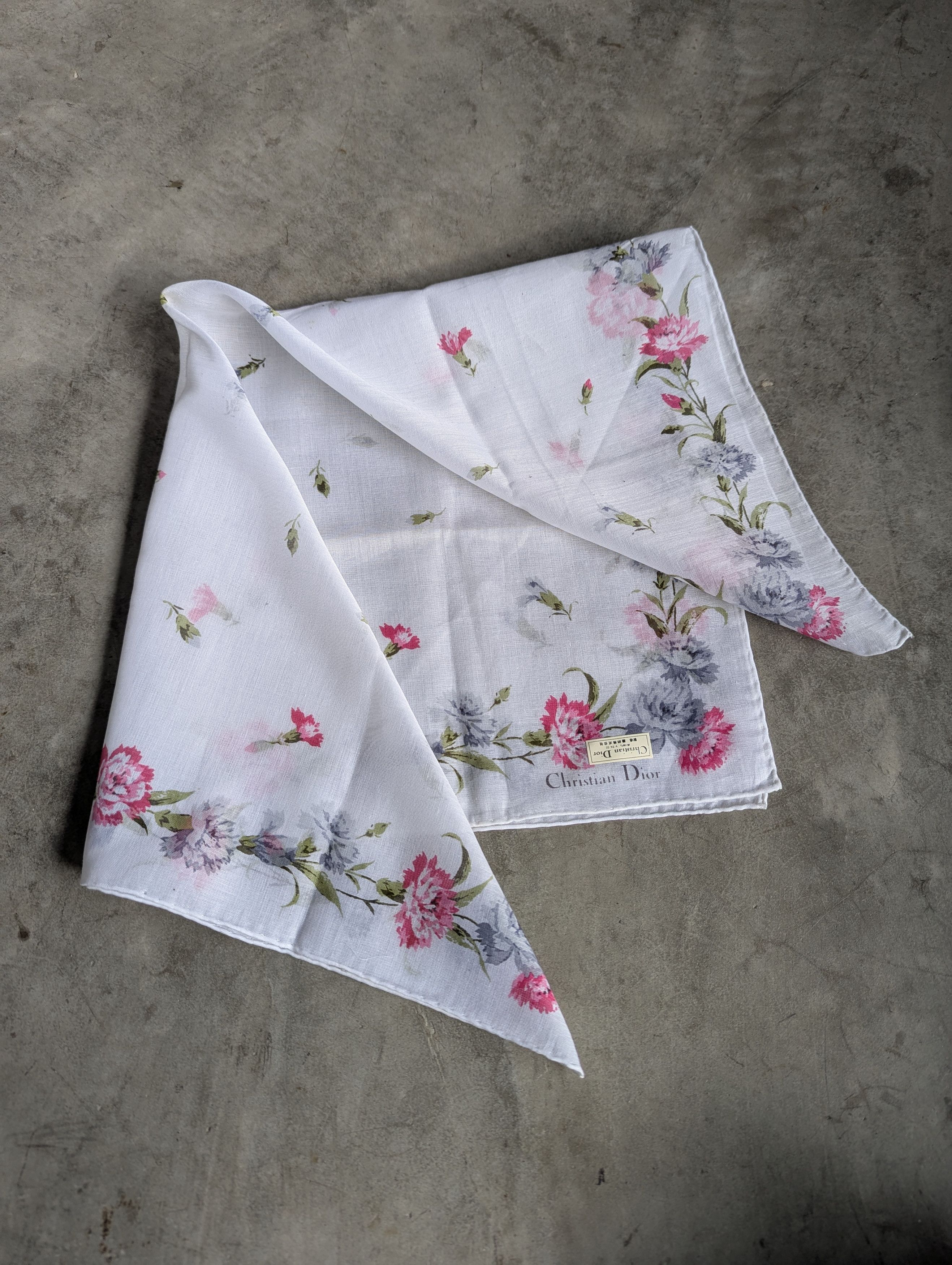 Christian Dior Monsieur 🔥FREE SHIPPING🔥Vintage Christian Dior Floral Handkerchief Size ONE SIZE - 4 Thumbnail