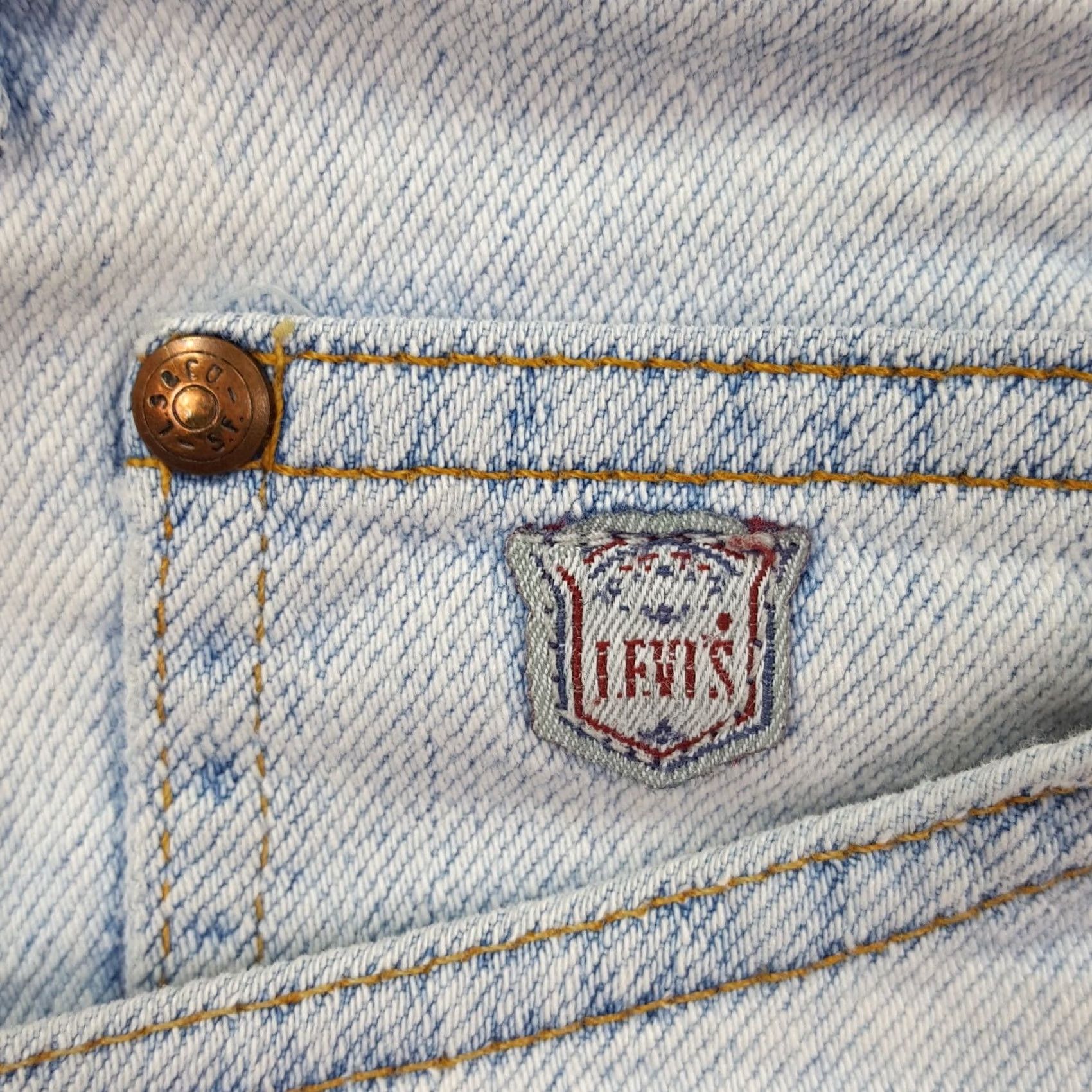 Levi's VINTAGE Levi's Relaxed Jeans Mens 40x30 Straight Denim Blue 80s 90s Grunge Retro Work Western USA Boots Size US 40 / EU 56 - 7 Thumbnail