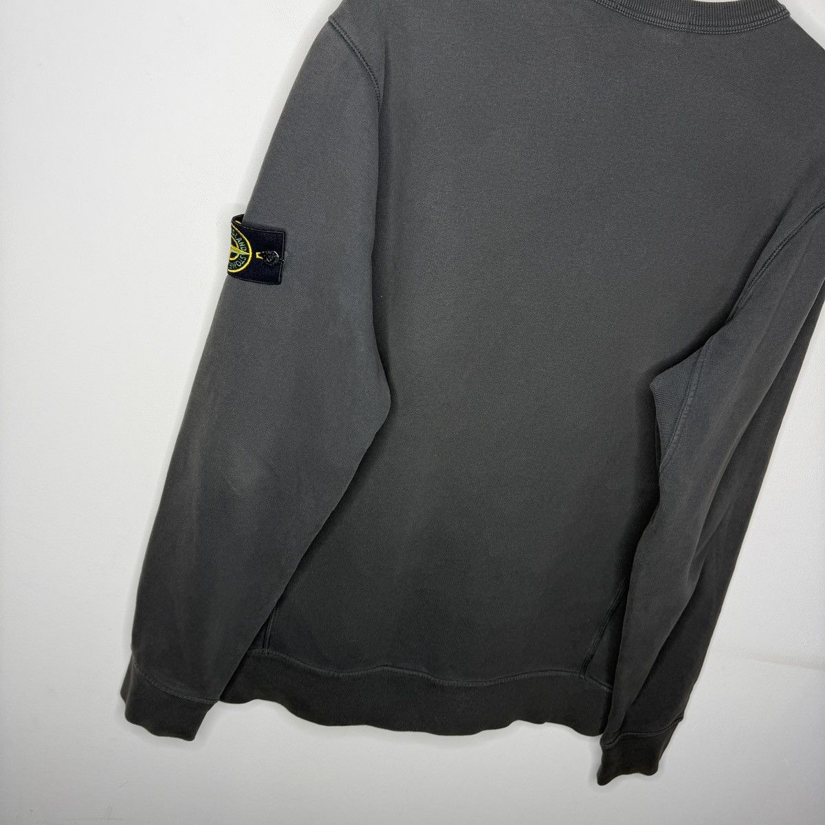 Stone Island Stone Island Sweatshirt Crewneck Dark Grey Badge Patch Size US L / EU 52-54 / 3 - 9 Thumbnail