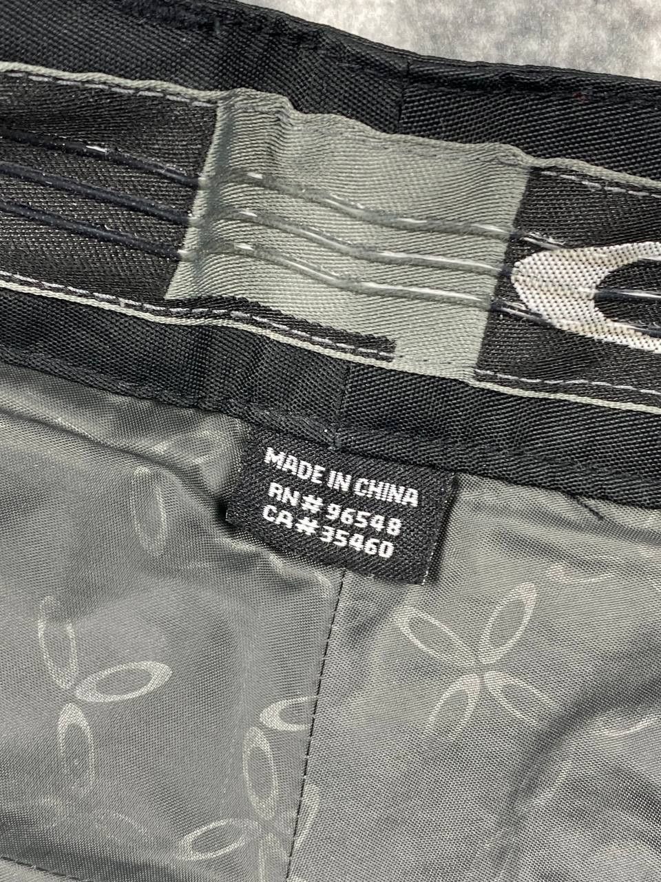 Oakley Vintage Oakley Ski Pants Software 00s Snowboards Gorpcore Size US 30 / EU 46 - 10 Thumbnail