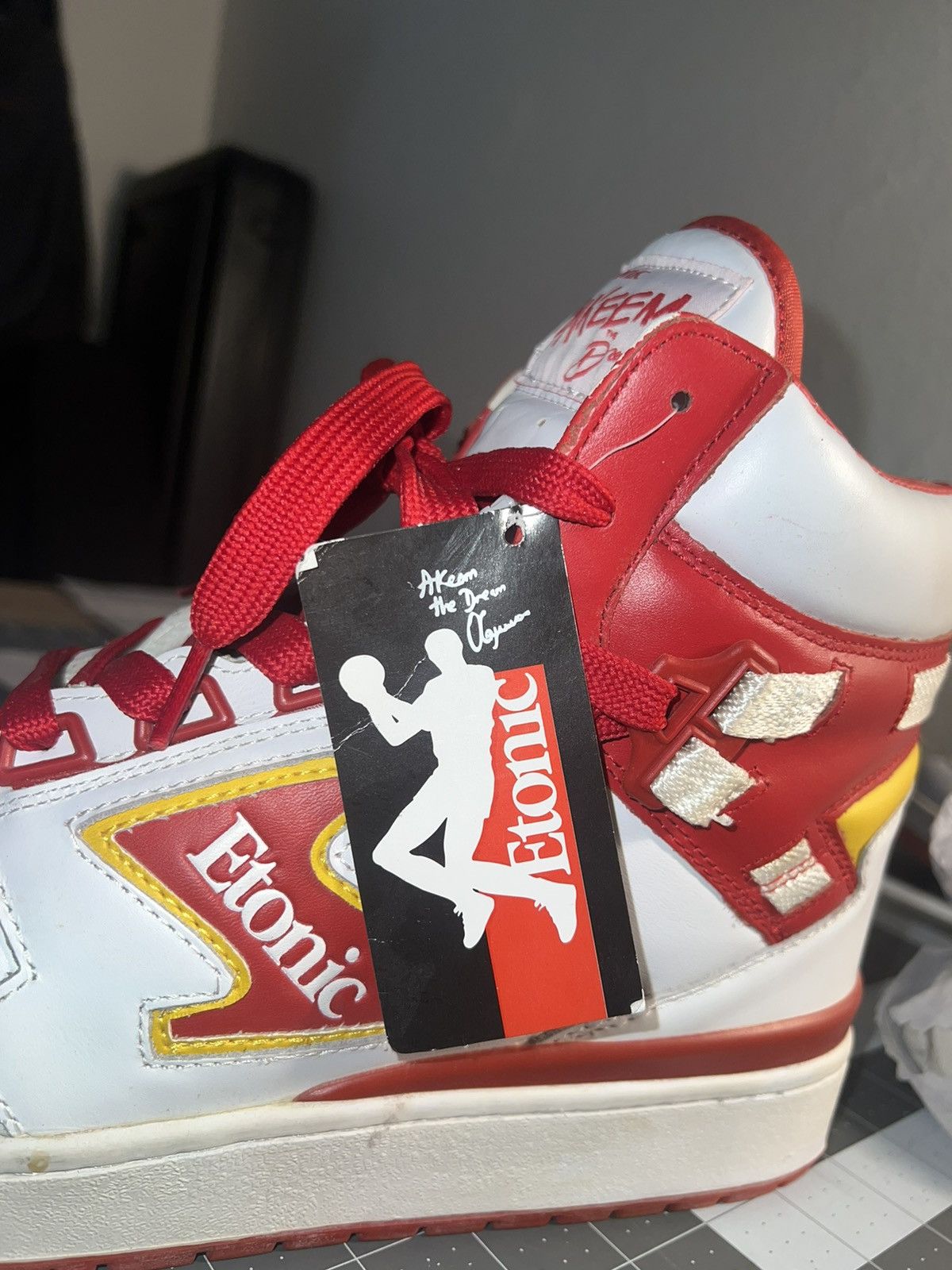 Etonic 1985 Etonic Akeem the Dream Olajuwon Sneaker Size US 12 / EU 45 - 7 Thumbnail