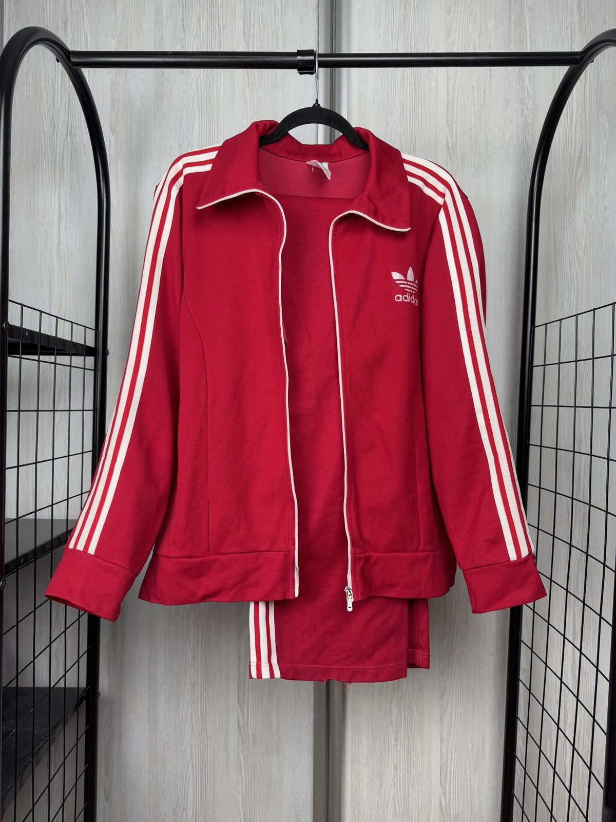 Adidas Adidas Originals Vintage 80s Red Track Suit Jacket Pants Size US L / EU 52-54 / 3 - 1 Thumbnail