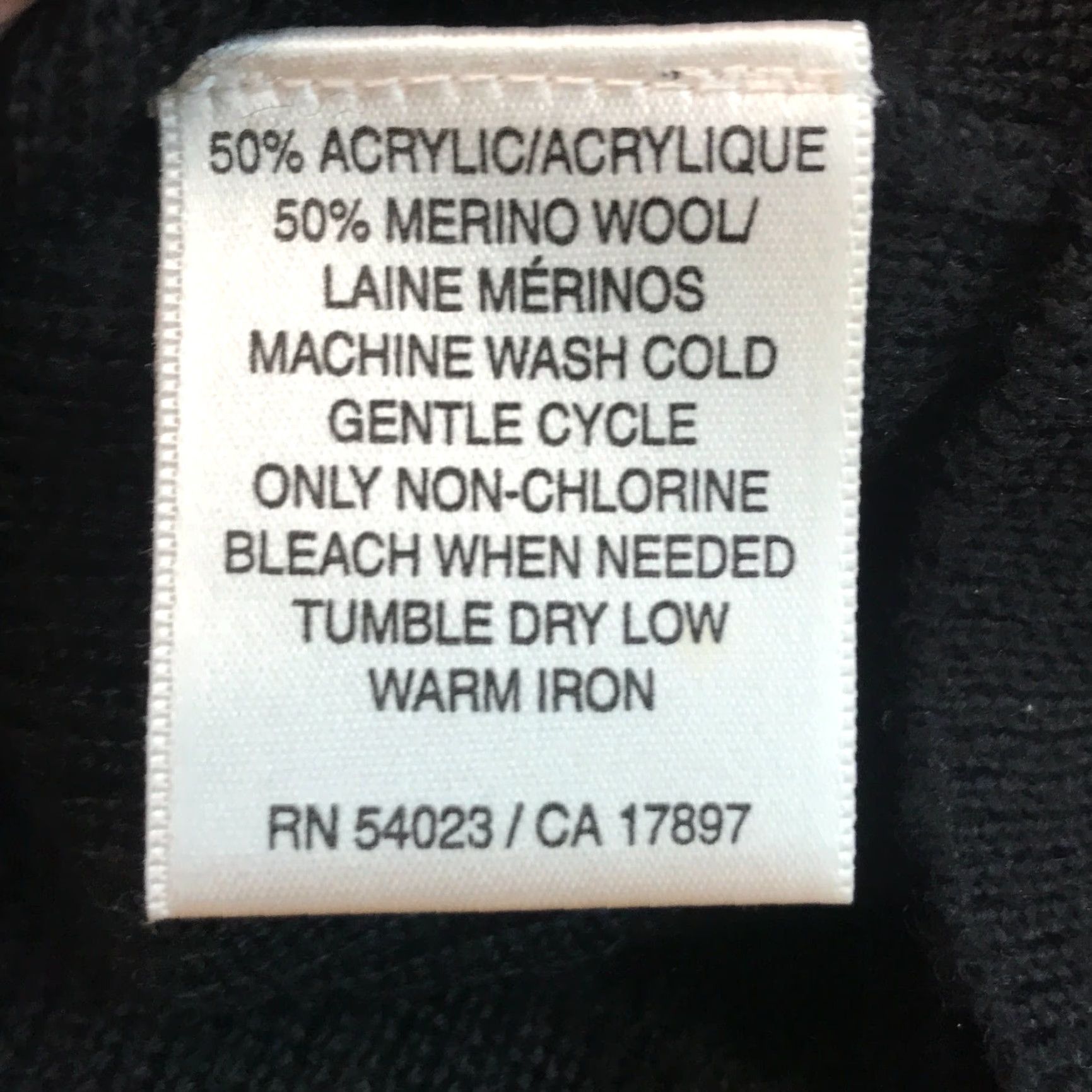 Old Navy Old Navy Est 1994 Womens Long Sleeves Button Front Black Knitted Sweater Size M Size M / US 6-8 / IT 42-44 - 4 Thumbnail