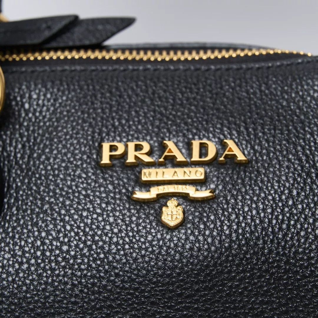Prada Prada Black Leather Gold Logo Tote Bag Size ONE SIZE - 3 Thumbnail