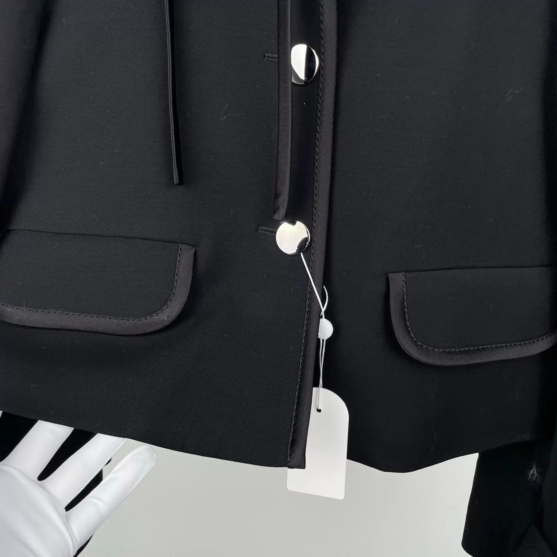 Prada Prada Wool Coat Black 44 260421WQQHF32 Size US S / EU 44-46 / 1 - 9 Thumbnail