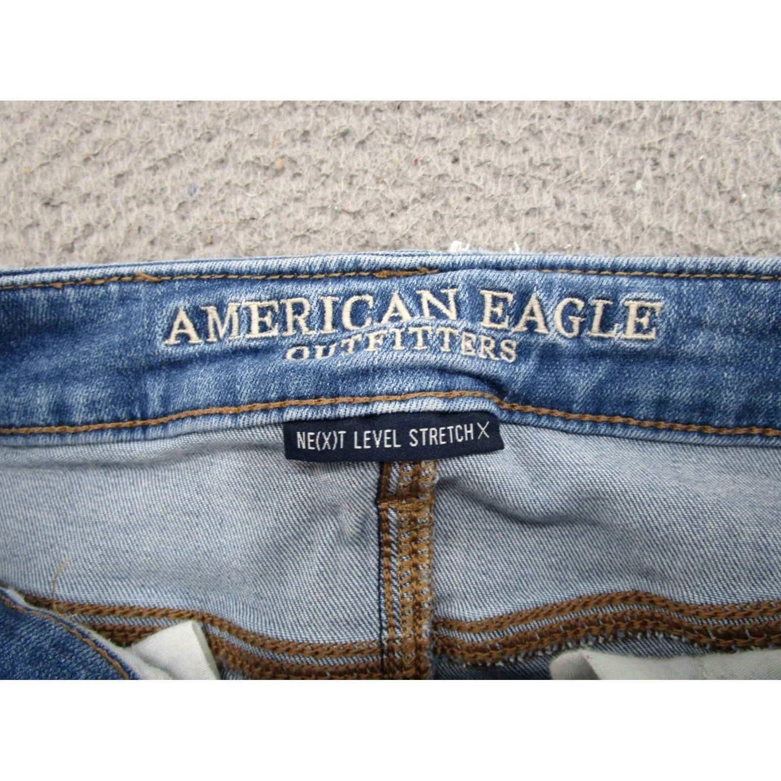 American Eagle Outfitters American Eagle Outfitters Jeans Jegging Distressed Stretch Hi Rise 4 Blue Denim Ladies 5-Pocket Regular Modern Wearable Size 4 Size 27" / US 4 / IT 40 - 3 Thumbnail