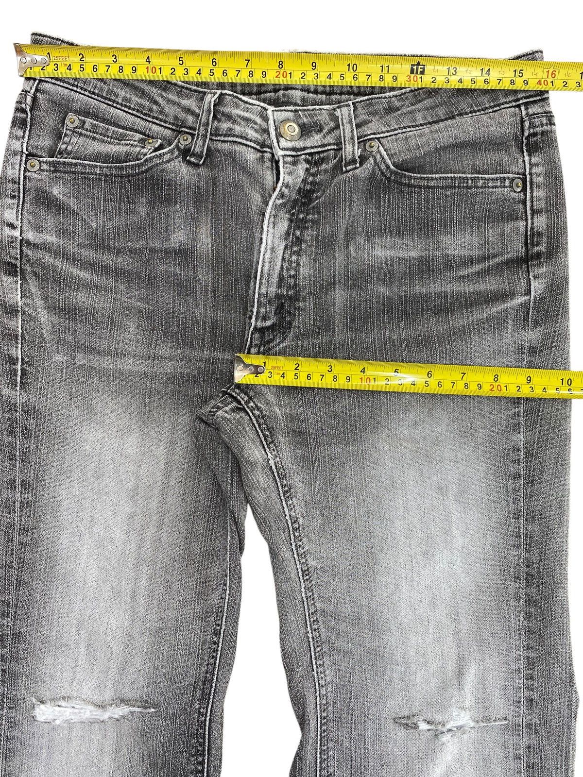 Japanese Brand Japanese Brand Faded Wash Ripped Style Flare Jeans Size US 32 / EU 48 - 10 Thumbnail