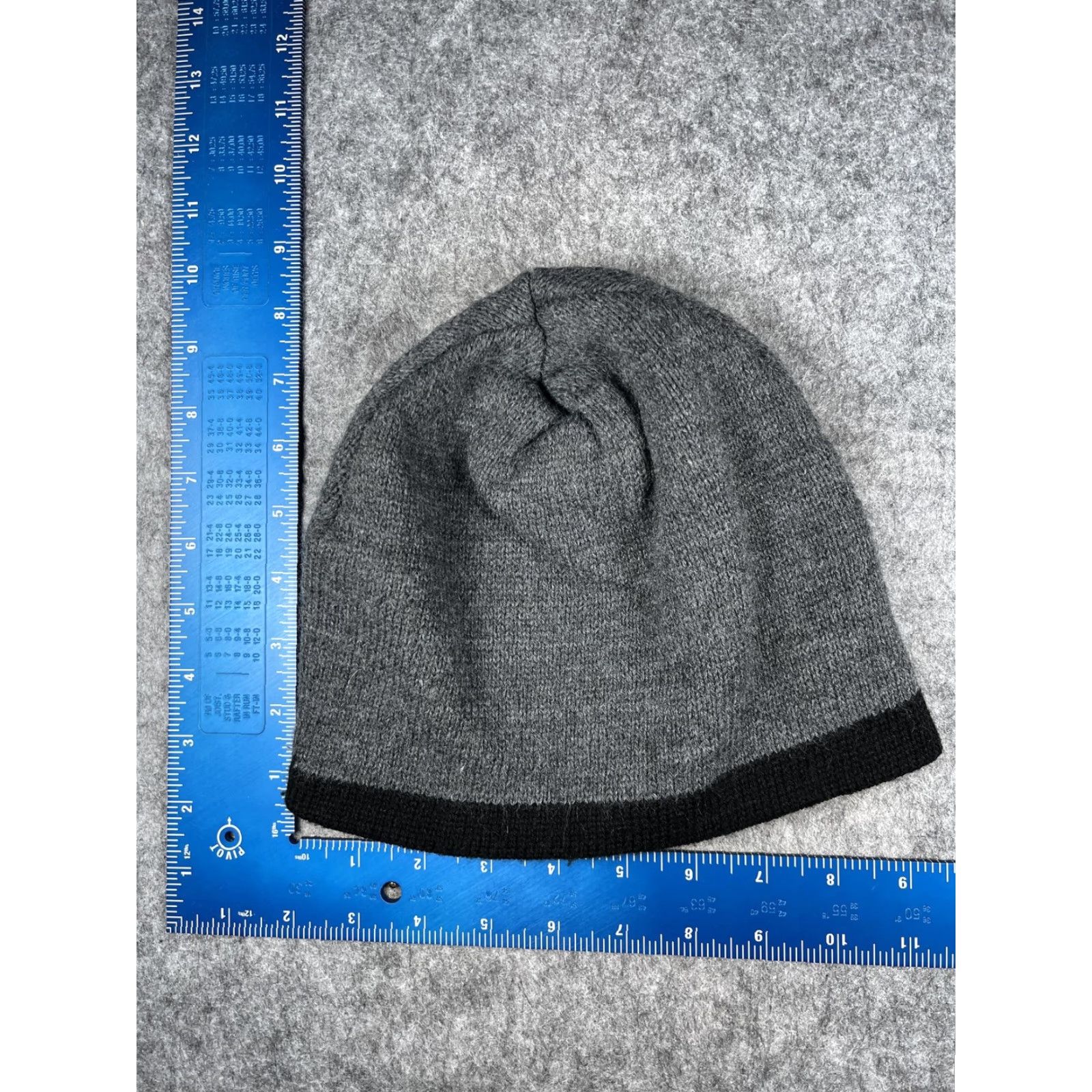 Vintage Beer Garden Green Valley Ranch Beanie Mens One Size Gray Knit Stretch Solid Embroidered Logo Winter Casual Hat Size ONE SIZE - 4 Thumbnail