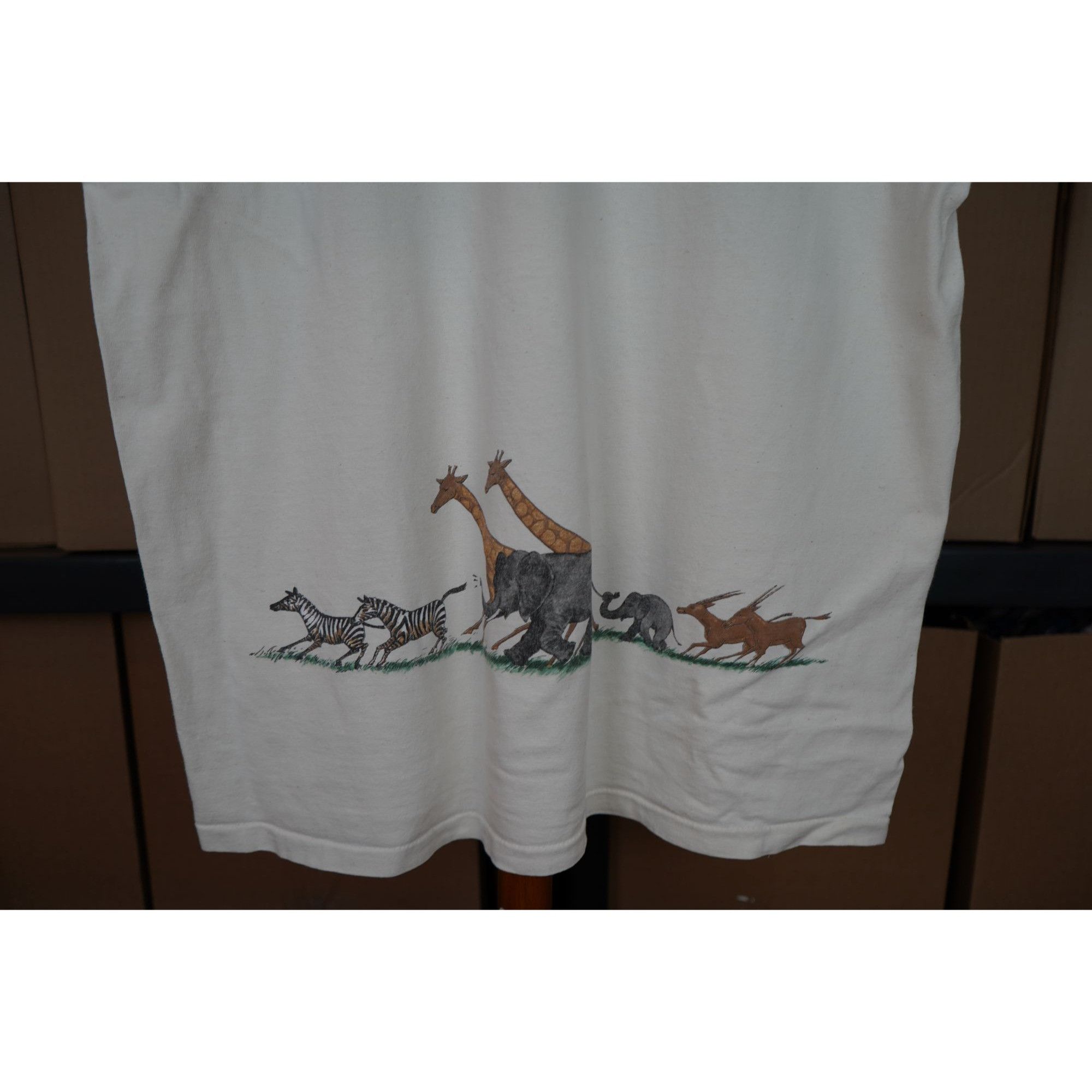 Vintage 90s Safari Adventure Vintage Animal Tshirt Men's XL #409 Size US XL / EU 56 / 4 - 5 Thumbnail