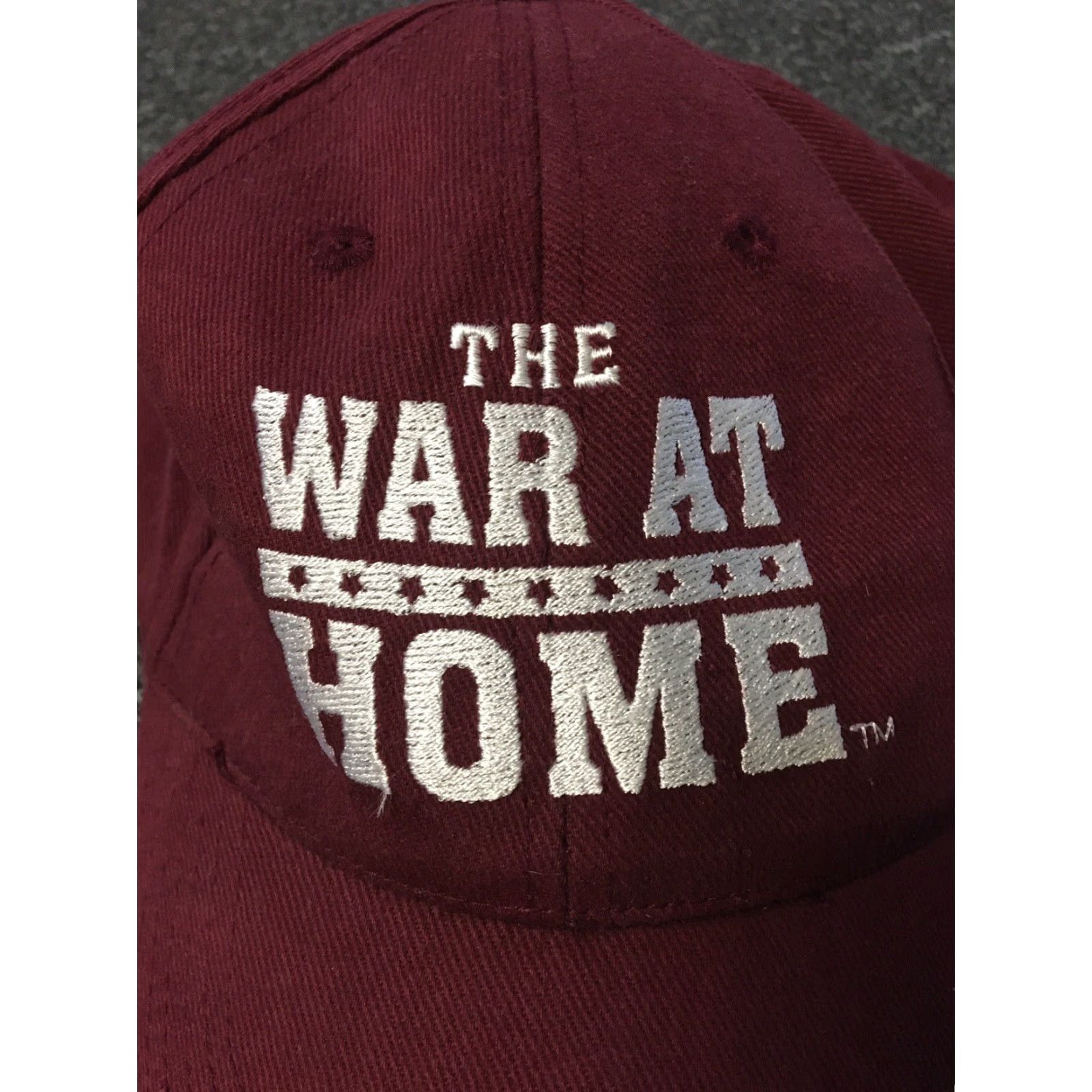 Vintage VINTAGE Fox The War At Home TV Sitcom Promotional Hat Mens Adjustable Red Fox Network TV Series Theme 80s 90s USA Biker Movie Humor Michael Rapaport Size ONE SIZE - 3 Thumbnail