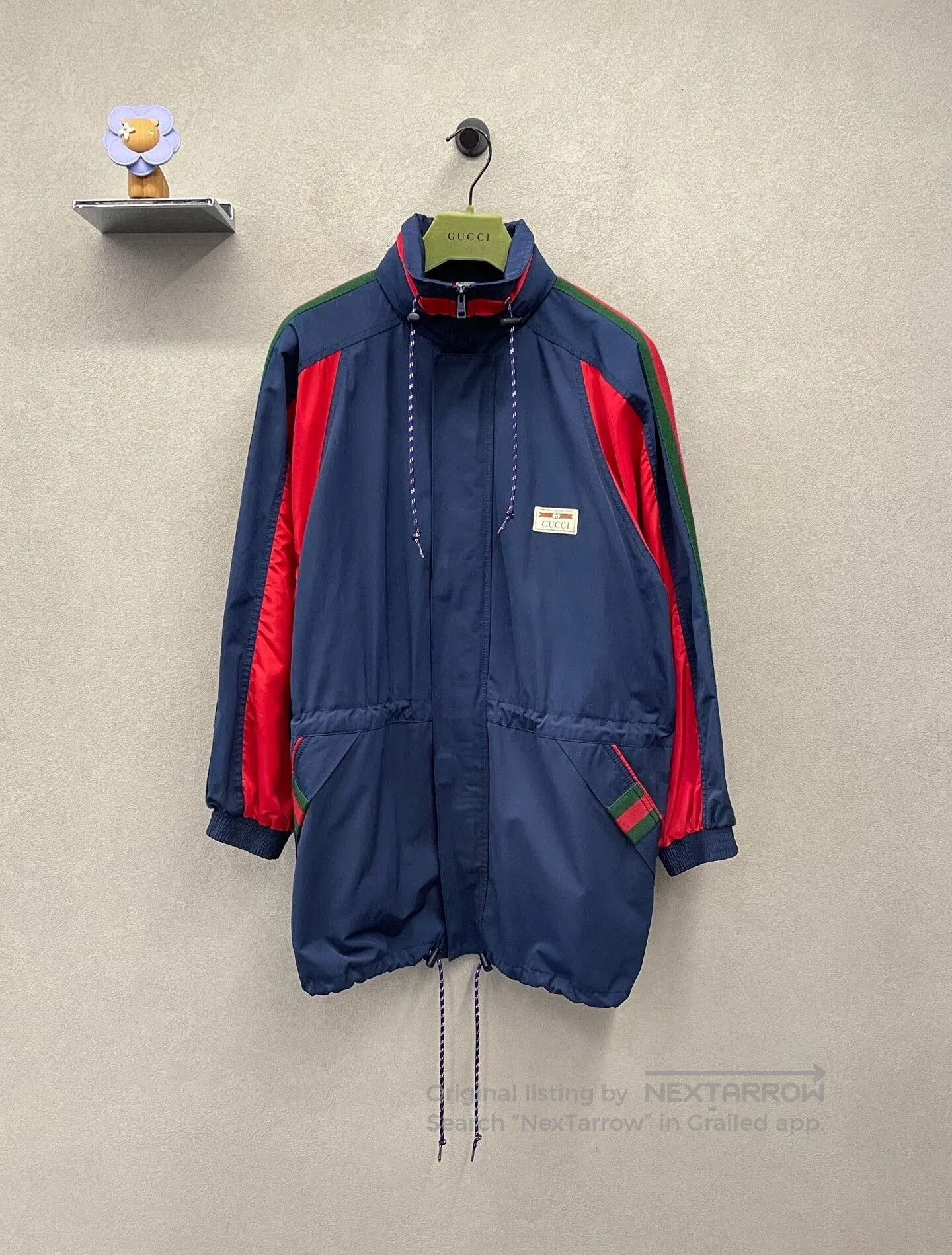 gucci color.