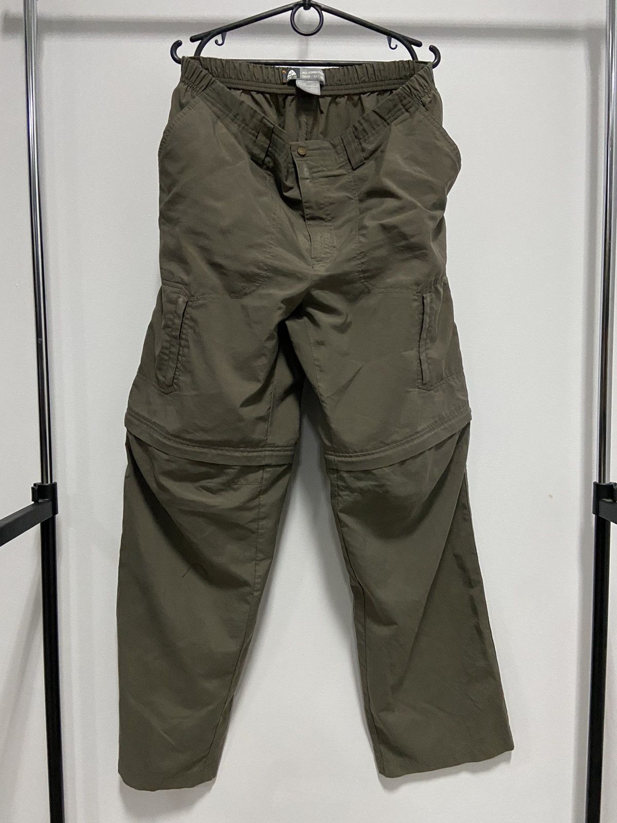 Nike ACG nylon pants transformer shorts vintage zip
