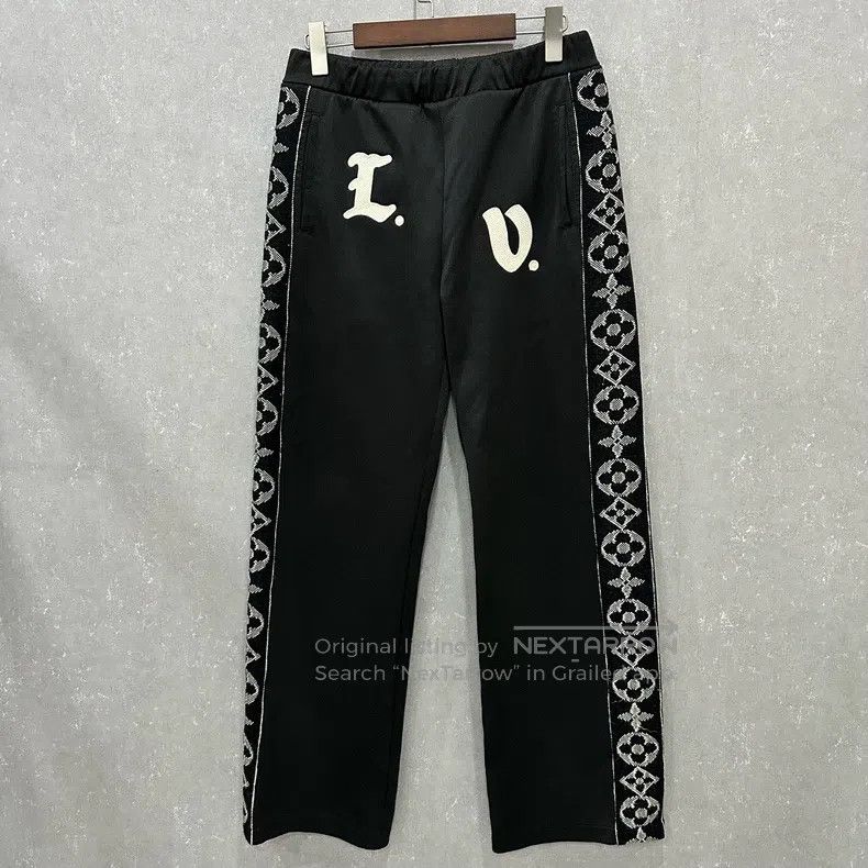 Louis Vuitton Louis Vuitton size m Striped embroidered lettered pants Size US 28 / EU 44 - 1 Thumbnail