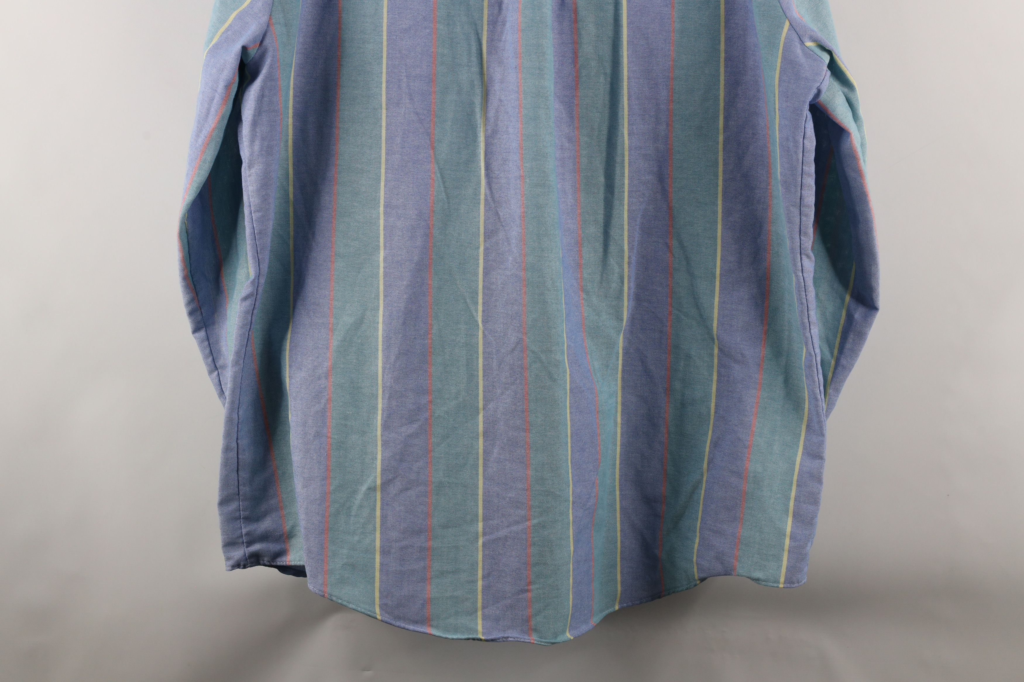Vintage Vintage 90s Streetwear Striped Collared Button Down Shirt Size US XL / EU 56 / 4 - 8 Thumbnail