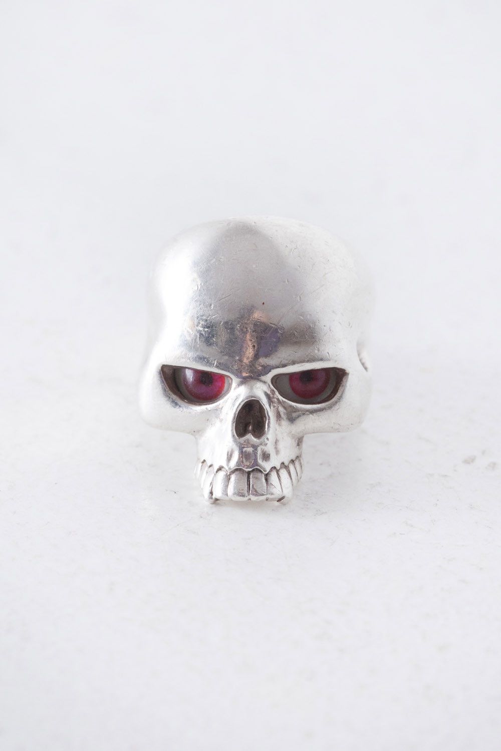 Vintage Vintage 950 silver skull ring with eyes US 9 Size ONE SIZE - 1 Thumbnail