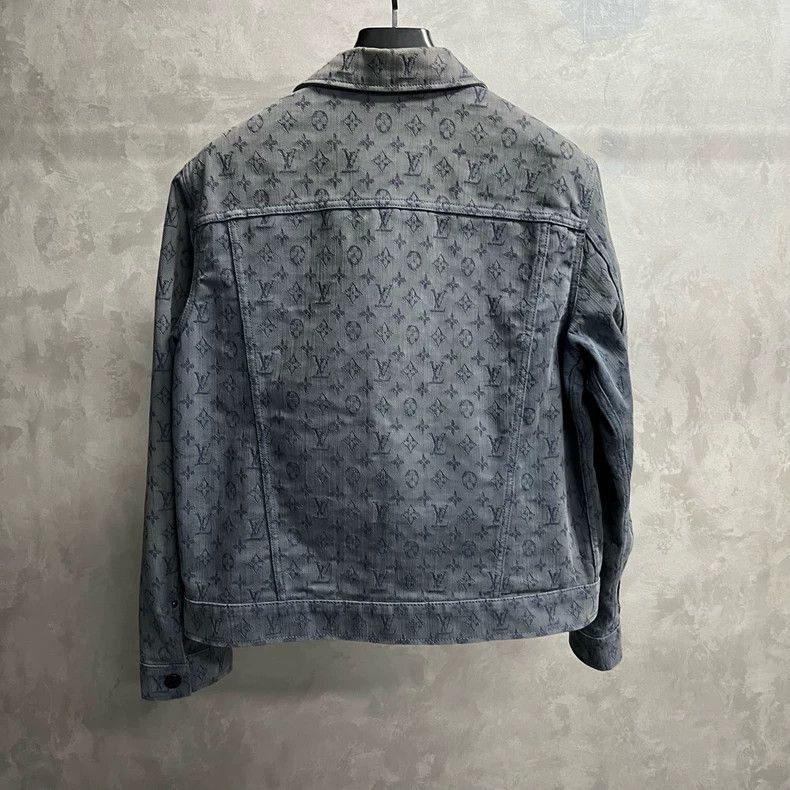 Louis Vuitton LOUIS VUITTON Blue logo printed single-breasted casual long Size US M / EU 48-50 / 2 - 5 Thumbnail