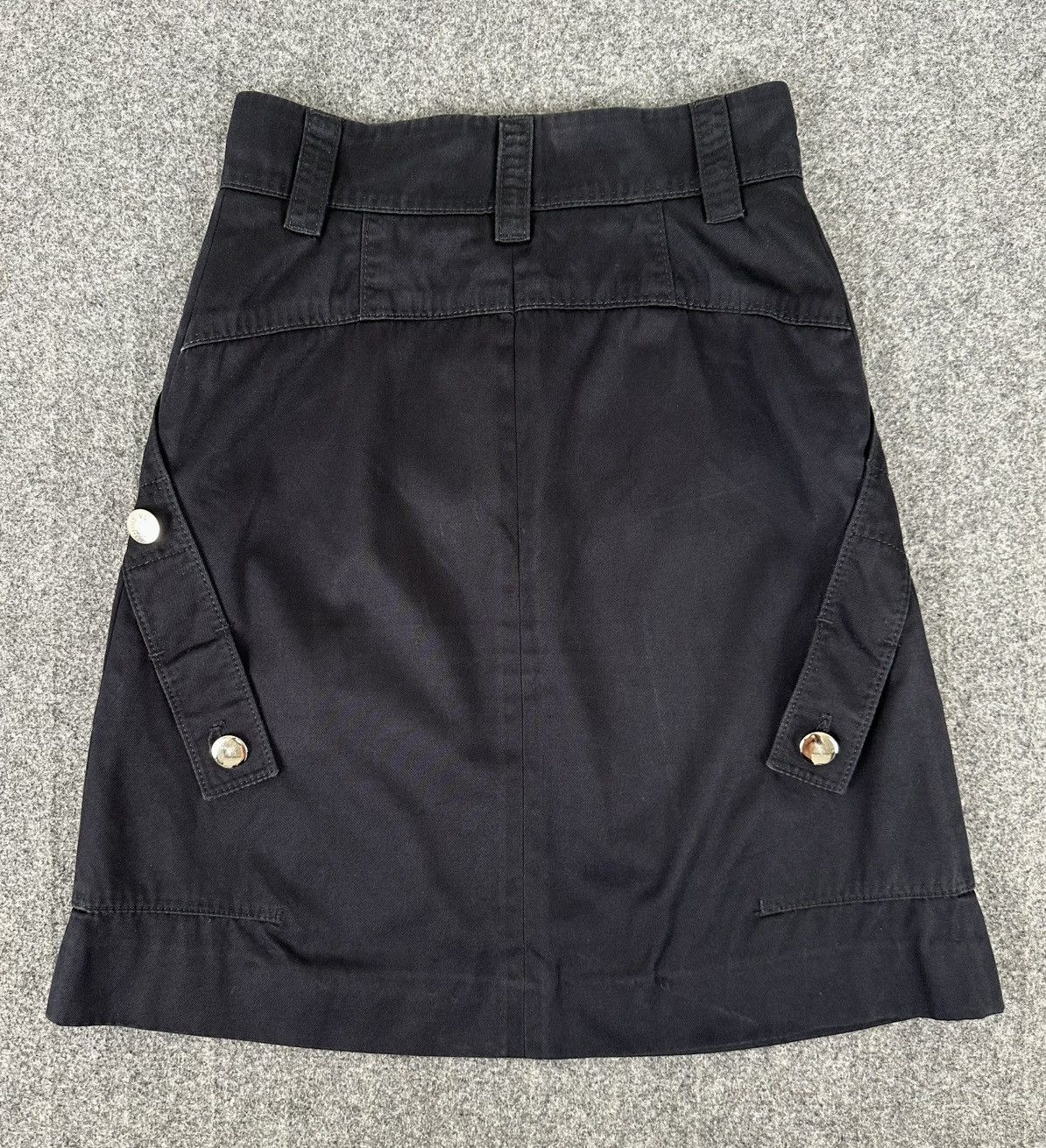 Louis Vuitton Louis Vuitton - Mini Skirt - Strapped and Button Details Size 26" / US 2 / IT 38 - 2 Thumbnail
