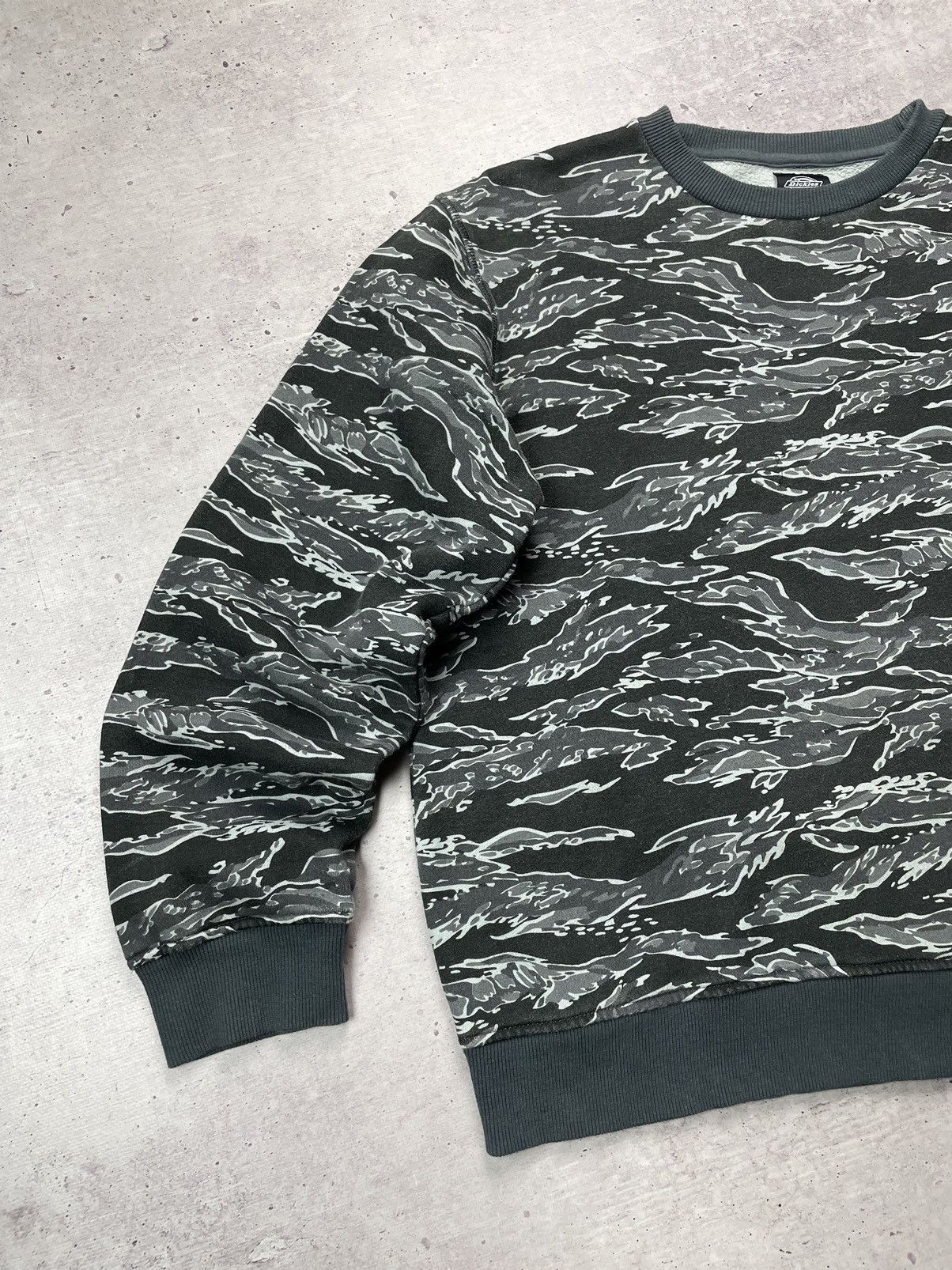 Dickies × Vintage Vintage Dickies camouflage still Sweatshirt Size M Size US M / EU 48-50 / 2 - 3 Thumbnail
