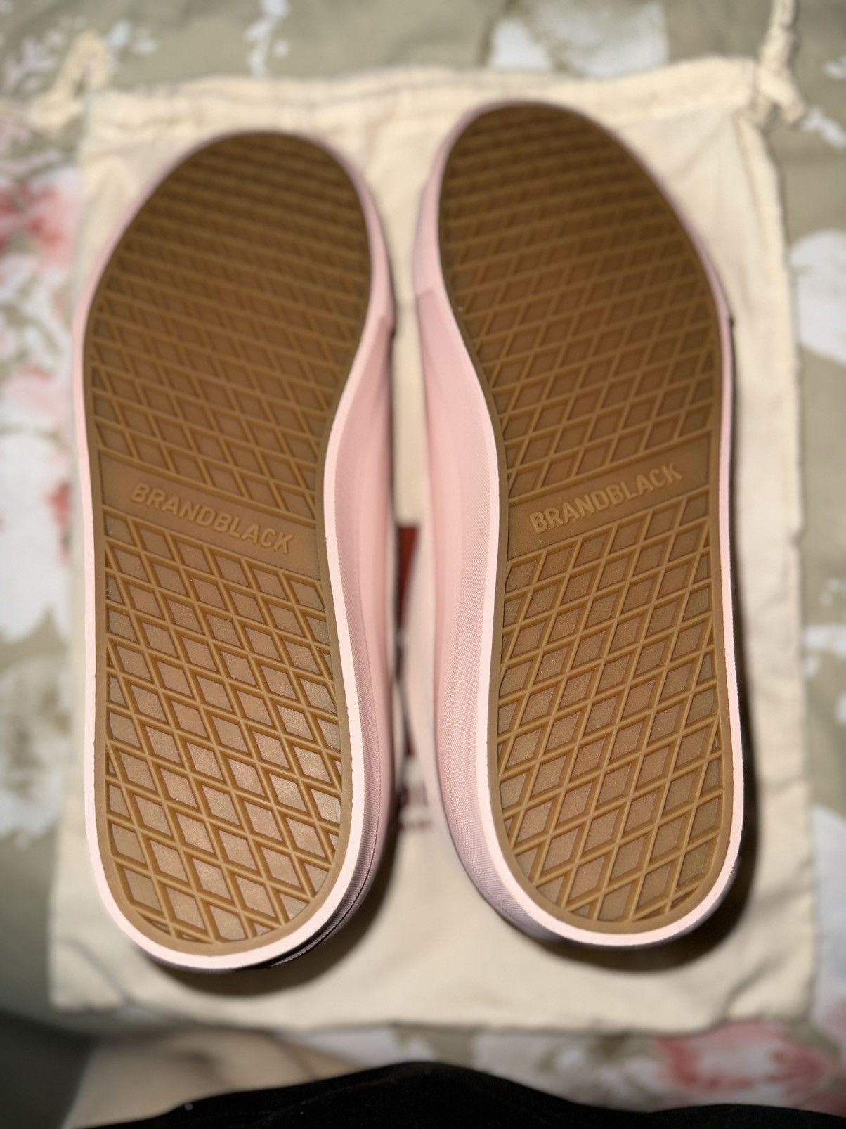 Brandblack Brandblack “No Name” M007BB pink suede low top sneaker Size US 9.5 / EU 42-43 - 7 Thumbnail