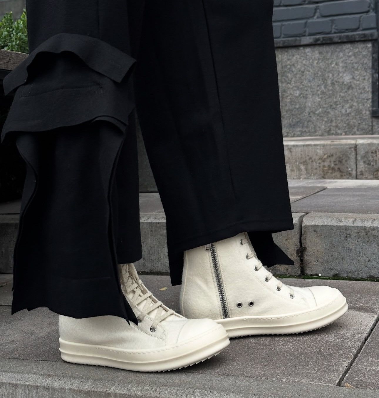 Rick Owens Last Size Rick Owens Off-White High Sneakers Size US 11 / IT 41 - 2 Thumbnail