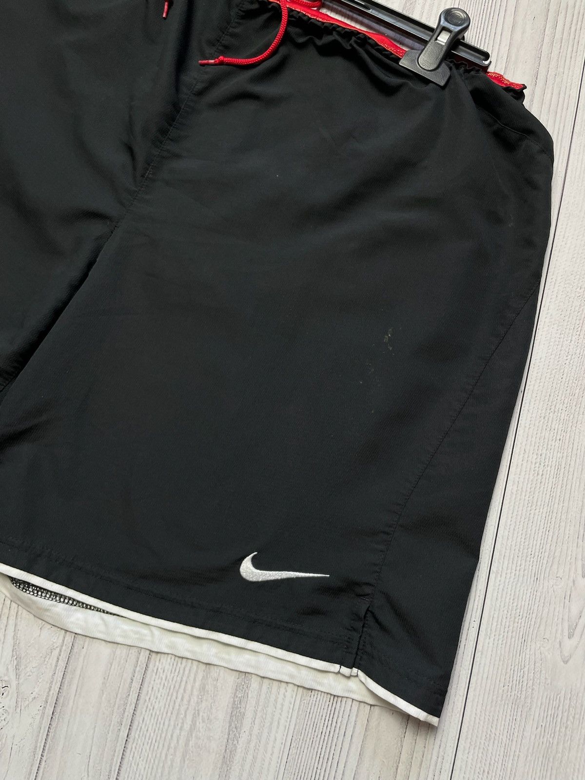 Nike × Vintage Vintage Nike Manchester United soccer shorts size XL Size US 36 / EU 52 - 2 Thumbnail