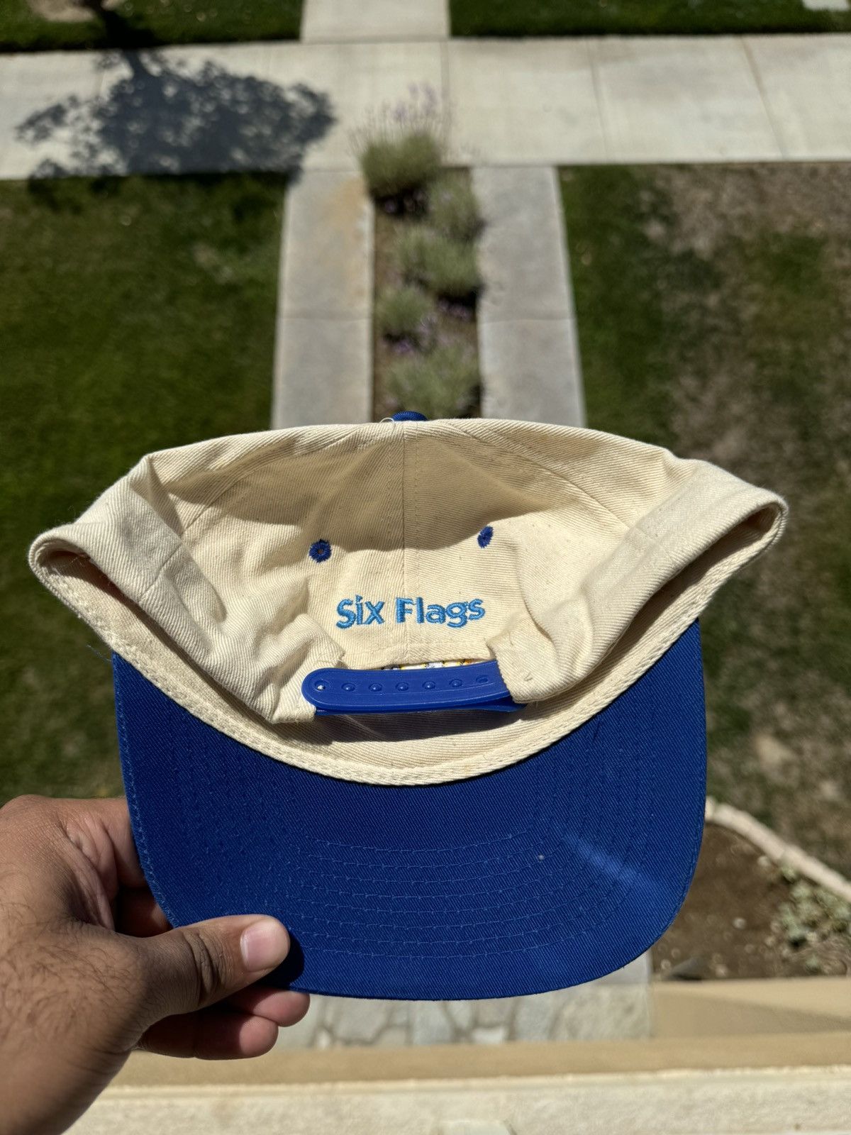 Vintage 1998 Loony Tunes Six Flag OSFA SnapBack Hat. Size ONE SIZE - 2 Thumbnail