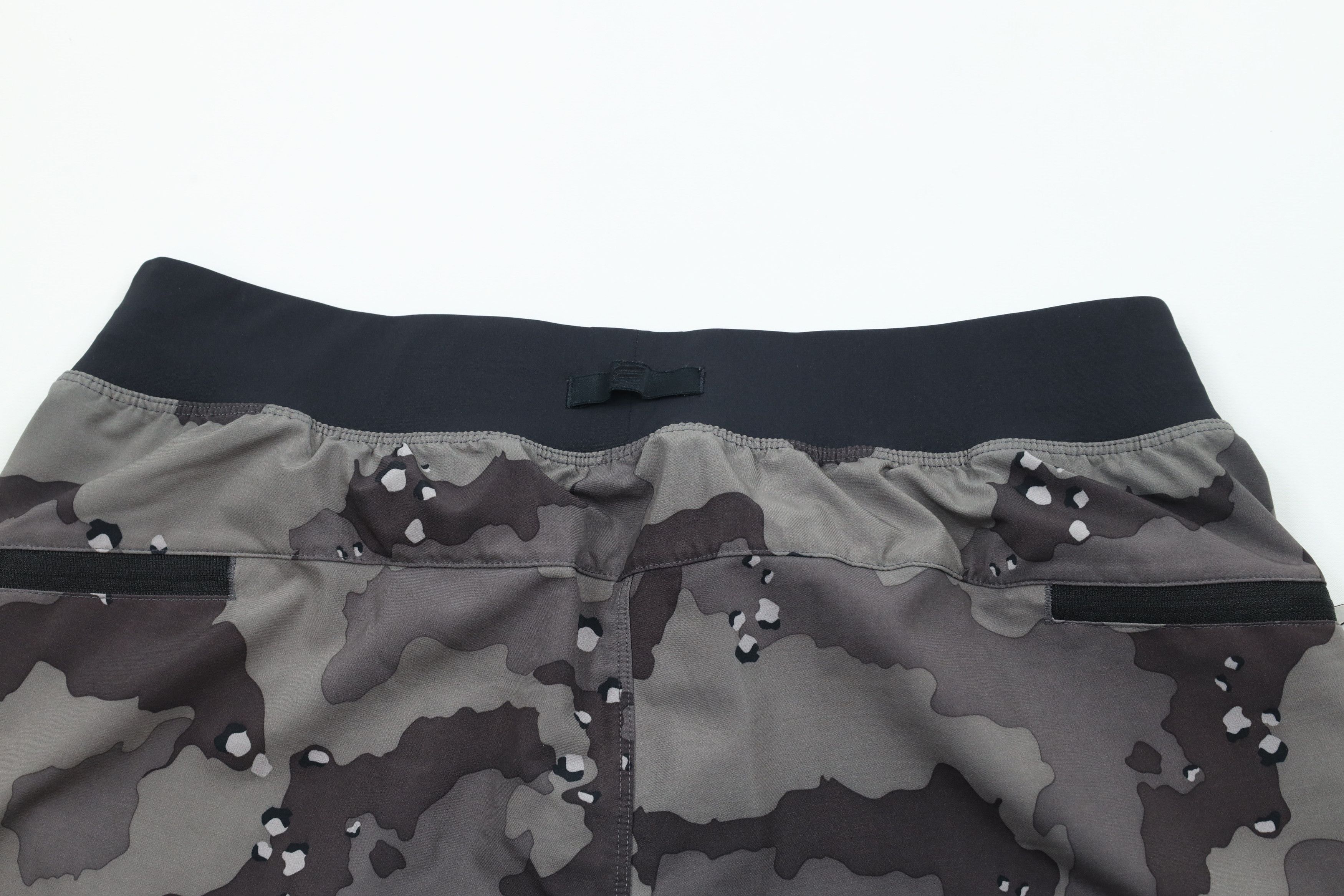 Fabletics × Vintage Fabletics Stretch Lined Running Jogging Shorts Camouflage Size US 32 / EU 48 - 8 Thumbnail