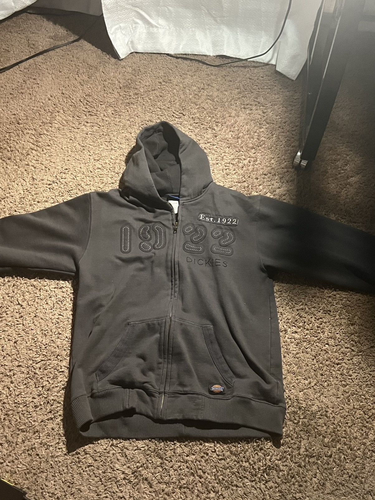 Dickies dickies hoodie XL fits like a medium to large Size US L / EU 52-54 / 3 - 1 Thumbnail