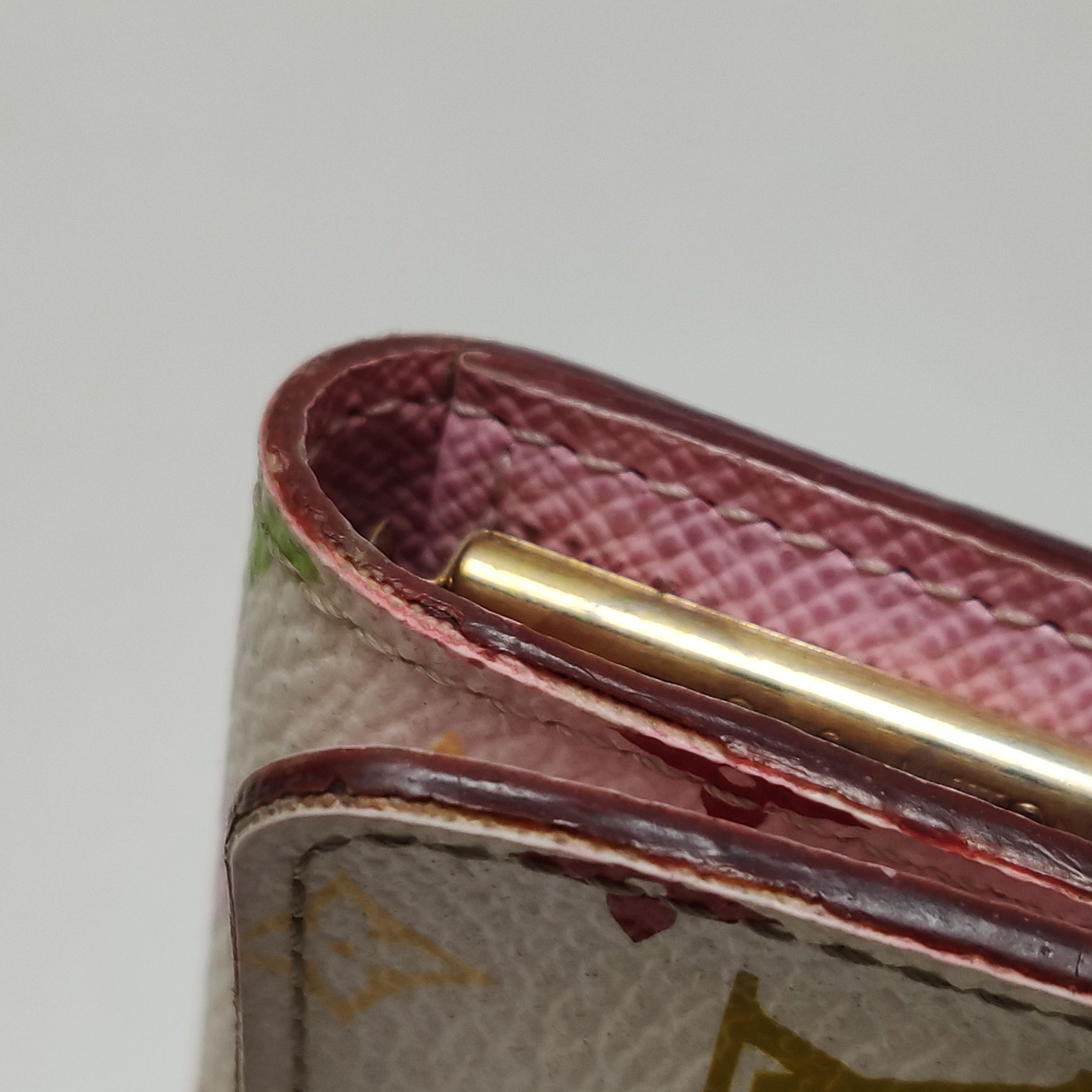 Louis Vuitton Louis Vuitton (LV) white tri-color snap button key bag -y25 Size ONE SIZE - 9 Thumbnail