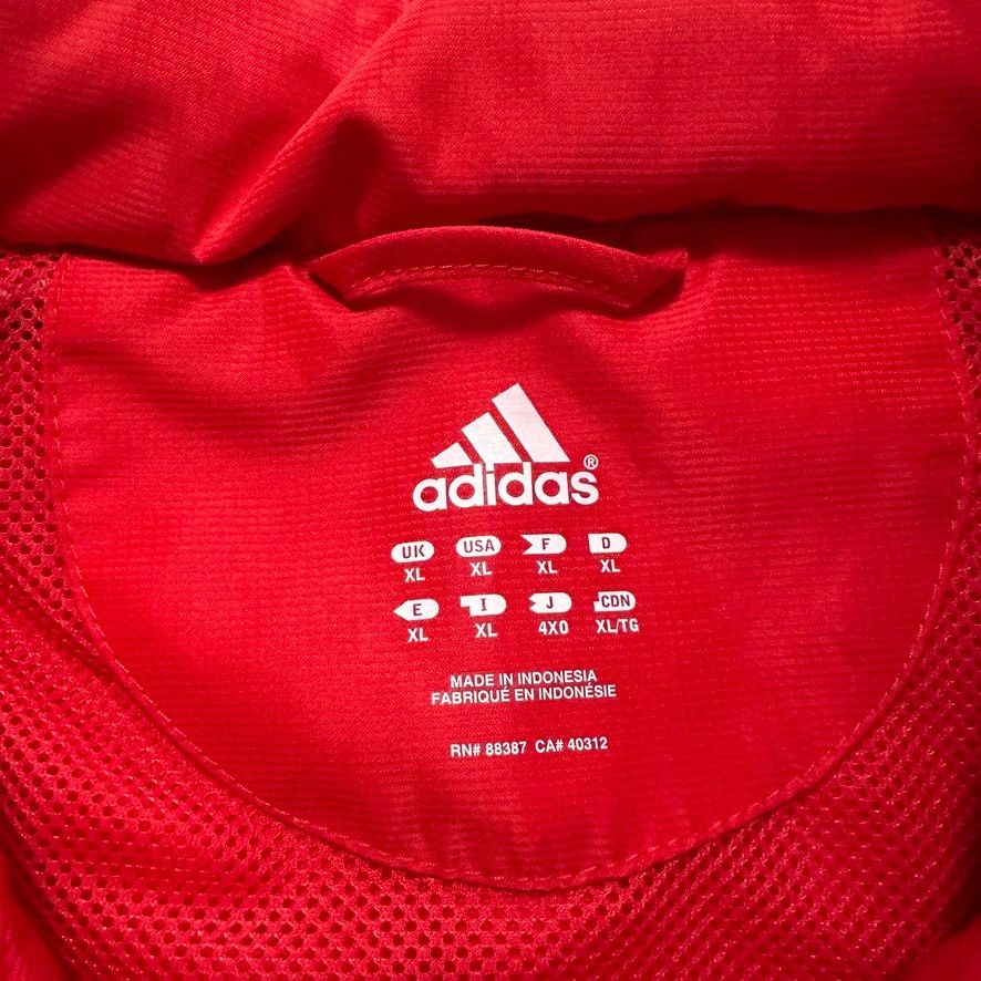 Adidas Adidas classic three stripe red and gray windbreaker size XL Size US XL / EU 56 / 4 - 4 Thumbnail