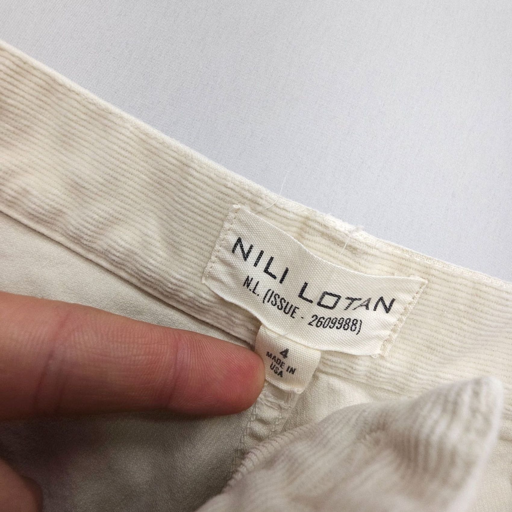 Nili Lotan Nili Lotan Pants Womens 4 Ivory Shon Corduroy Size Bone High Rise Baggy Wide Bow Leg USA Size 27" / US 4 / IT 40 - 3 Thumbnail