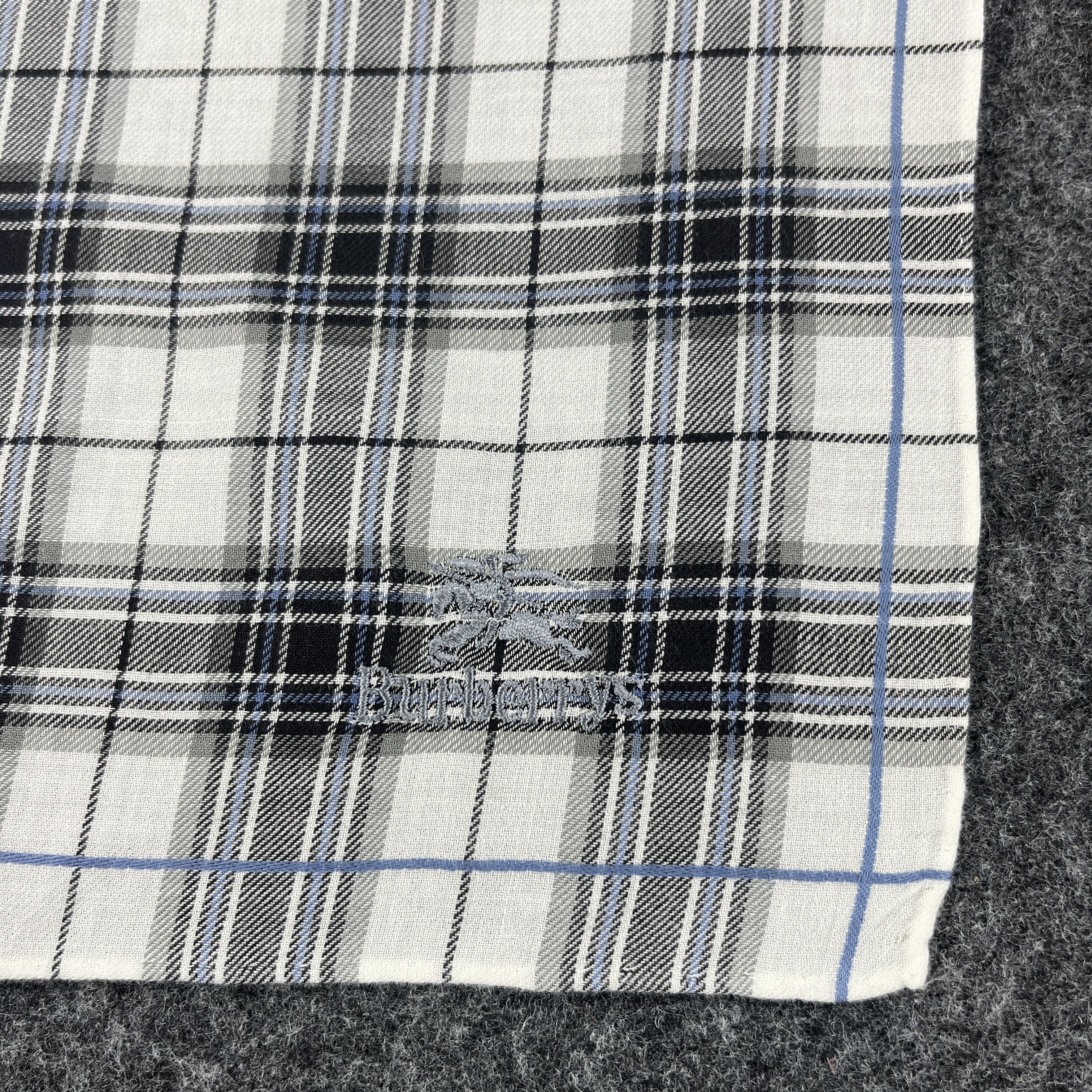 Burberry Burberry Handkerchief / Bandana / Neckerchief B178 Size ONE SIZE - 2 Thumbnail