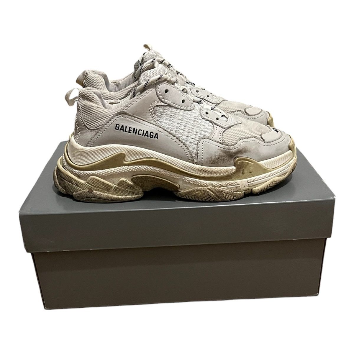 Balenciaga Balenciaga Triple S Beige Size 40 Size US 7 / EU 40 - 1 Thumbnail