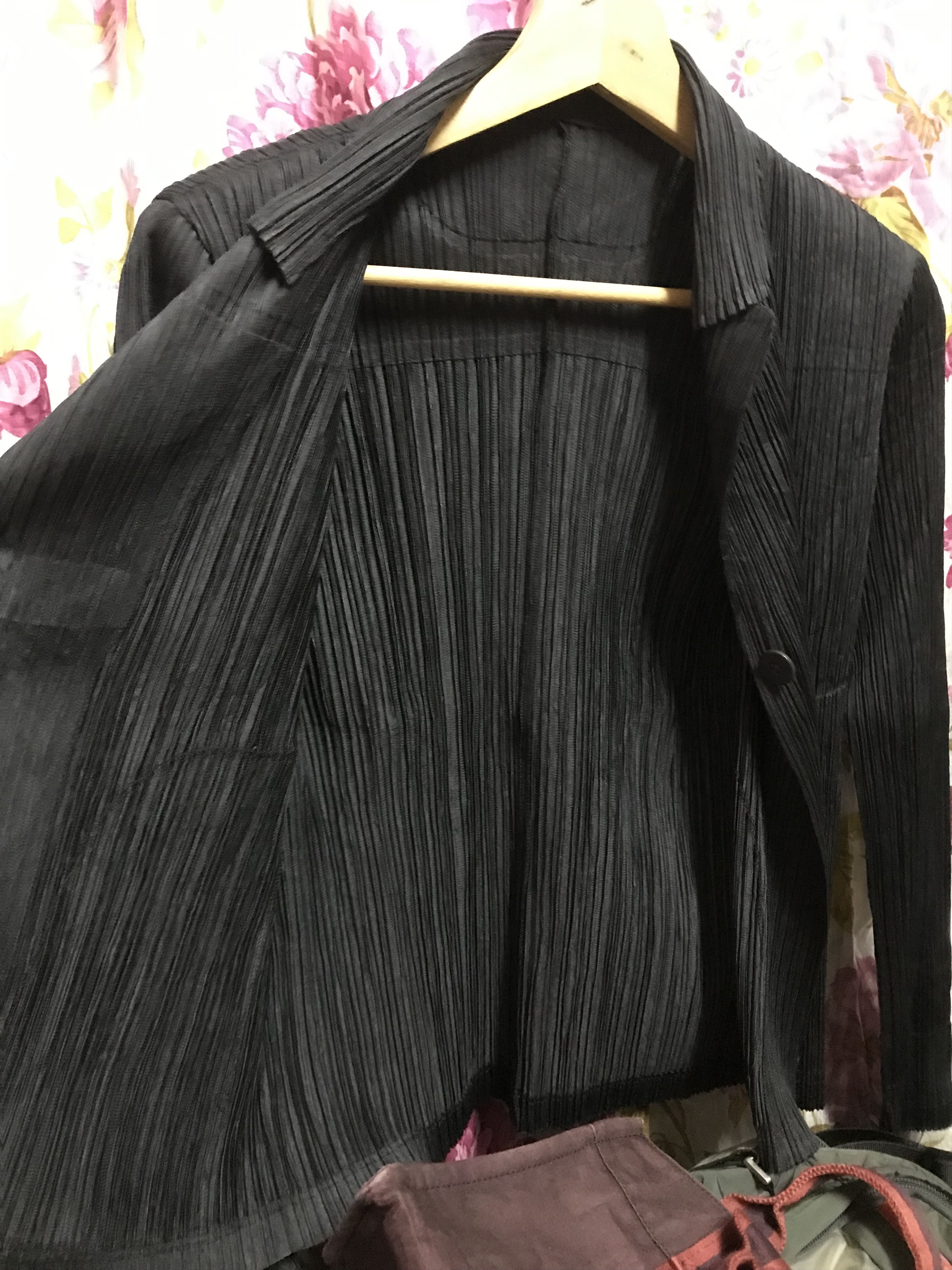 Pleats Please Issey Miyake Pleats please one button size 3 Size M / US 6-8 / IT 42-44 - 3 Thumbnail