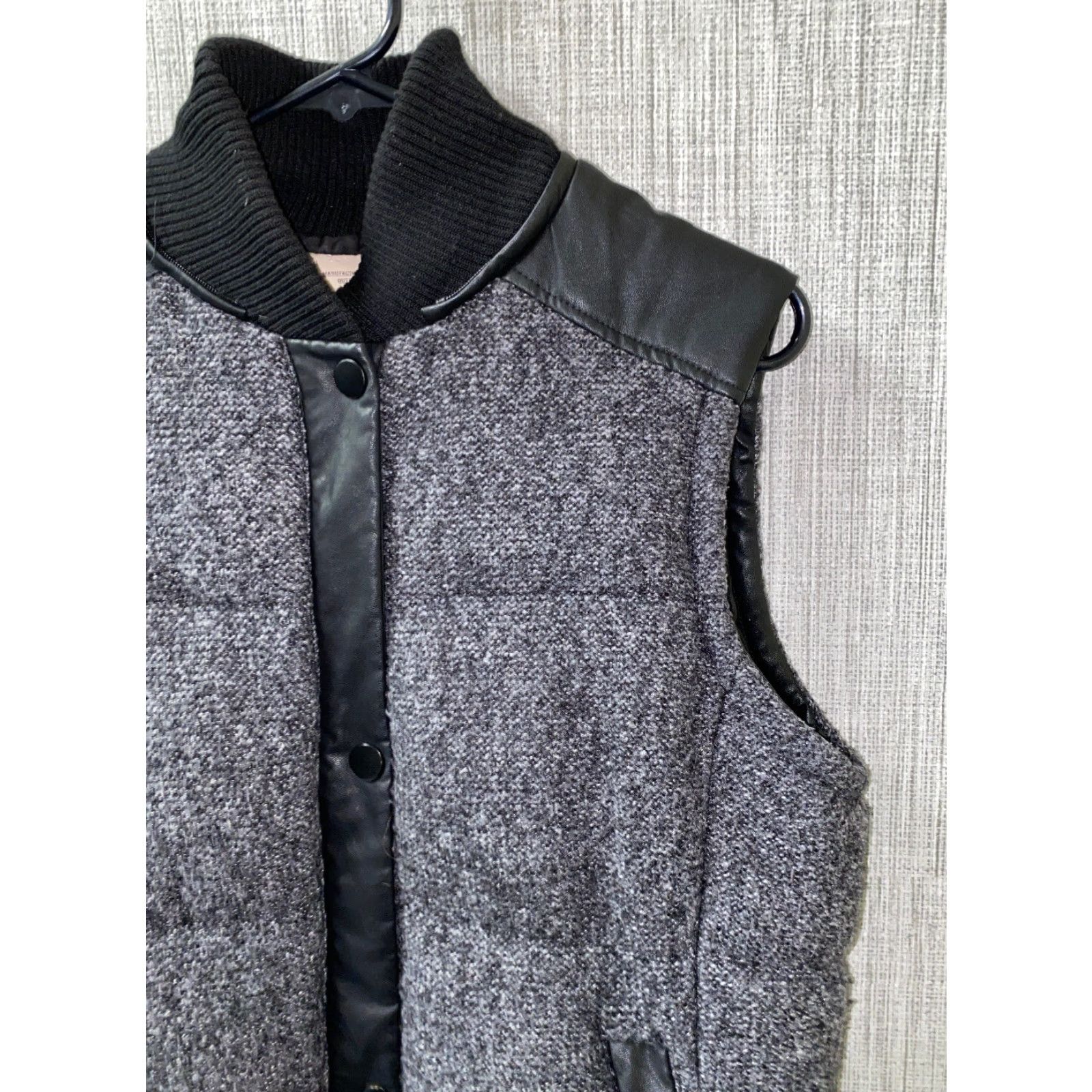 Vintage Trafaluc Womens Gray Soft Full Zip Vest L | Full Zip Vest, Casual, Cotton/Polyester, 20 In Armpit, Regular Size, Vest, Women Size L / US 10 / IT 46 - 2 Thumbnail
