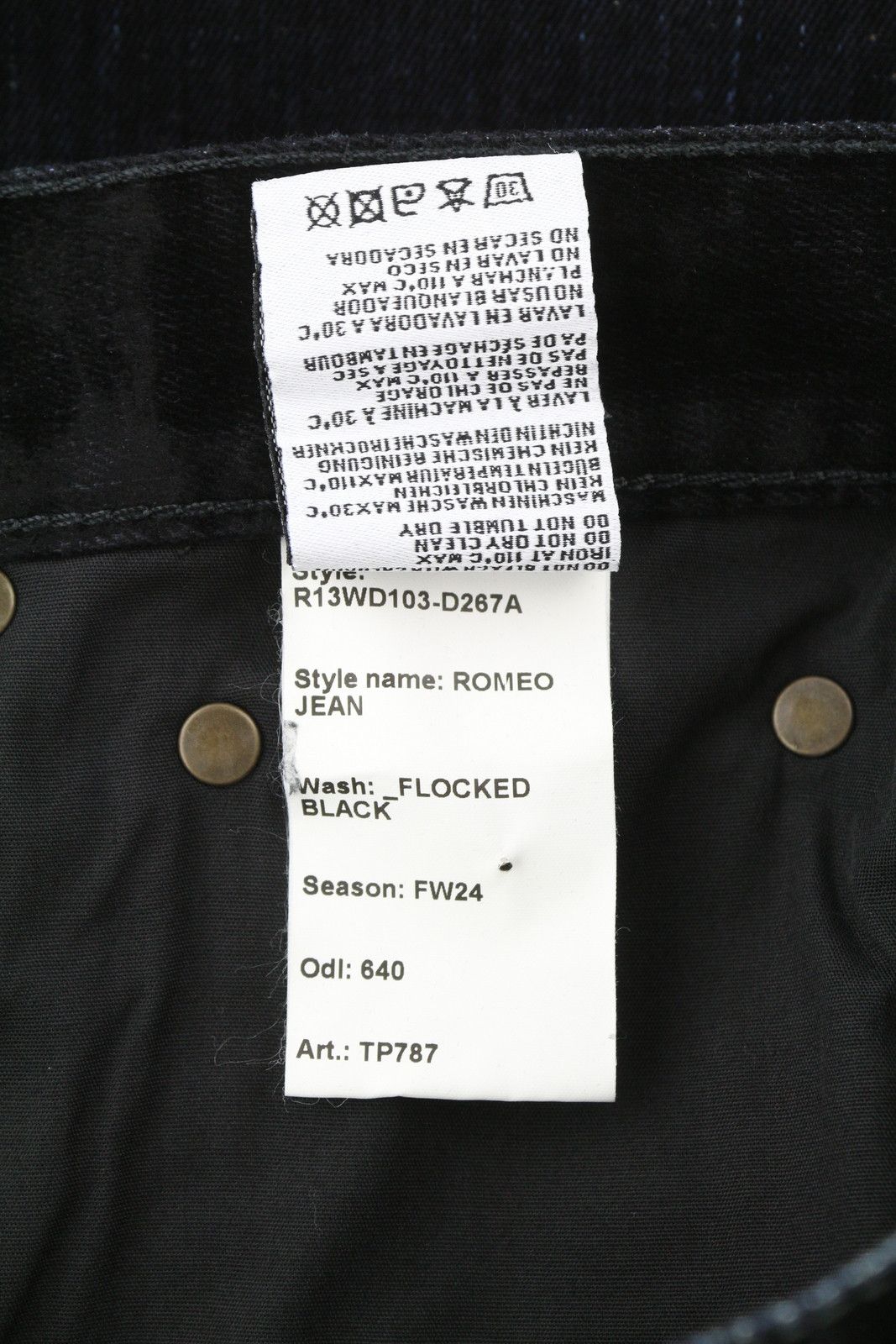 R13 ROMEO 28 Flocked Black Velvet Cropped Low Rise Dark 86242 Size 28" / US 6 / IT 42 - 11 Thumbnail