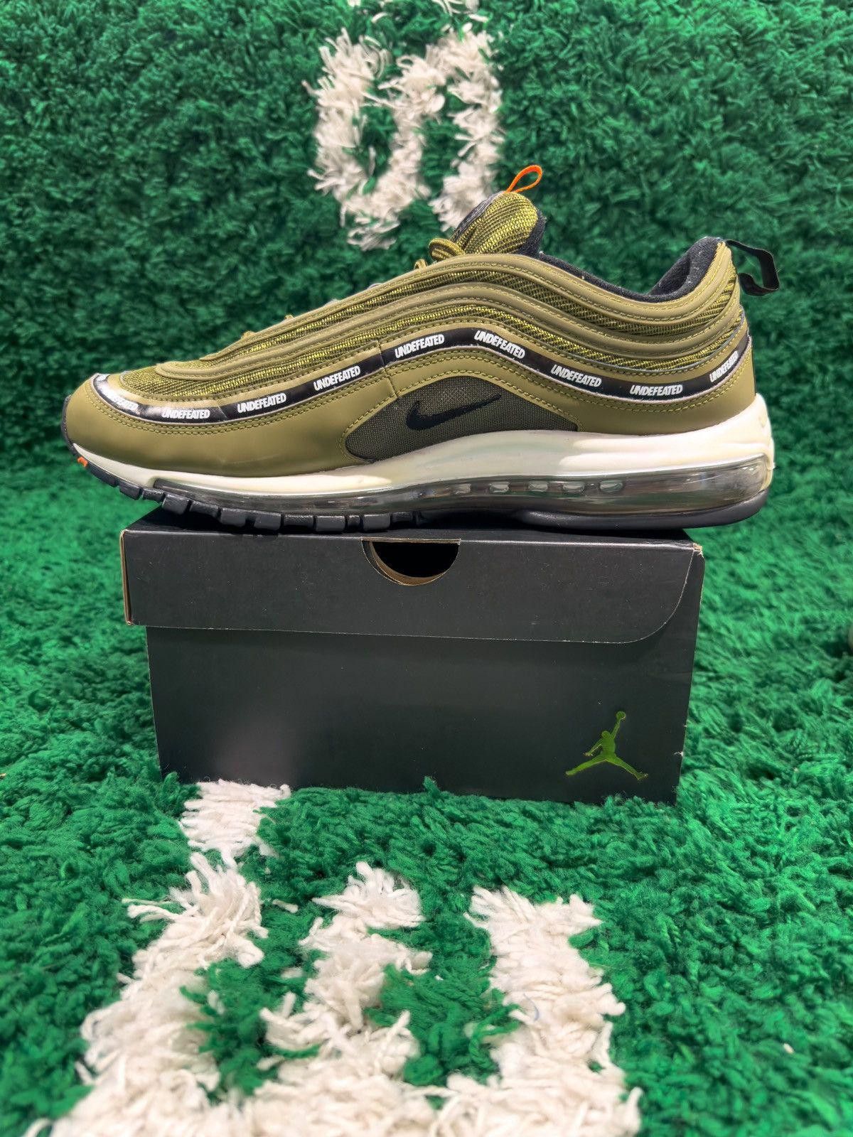 Nike Nike x Undefeated Air Max 97 Size US 12 / EU 45 - 6 Thumbnail