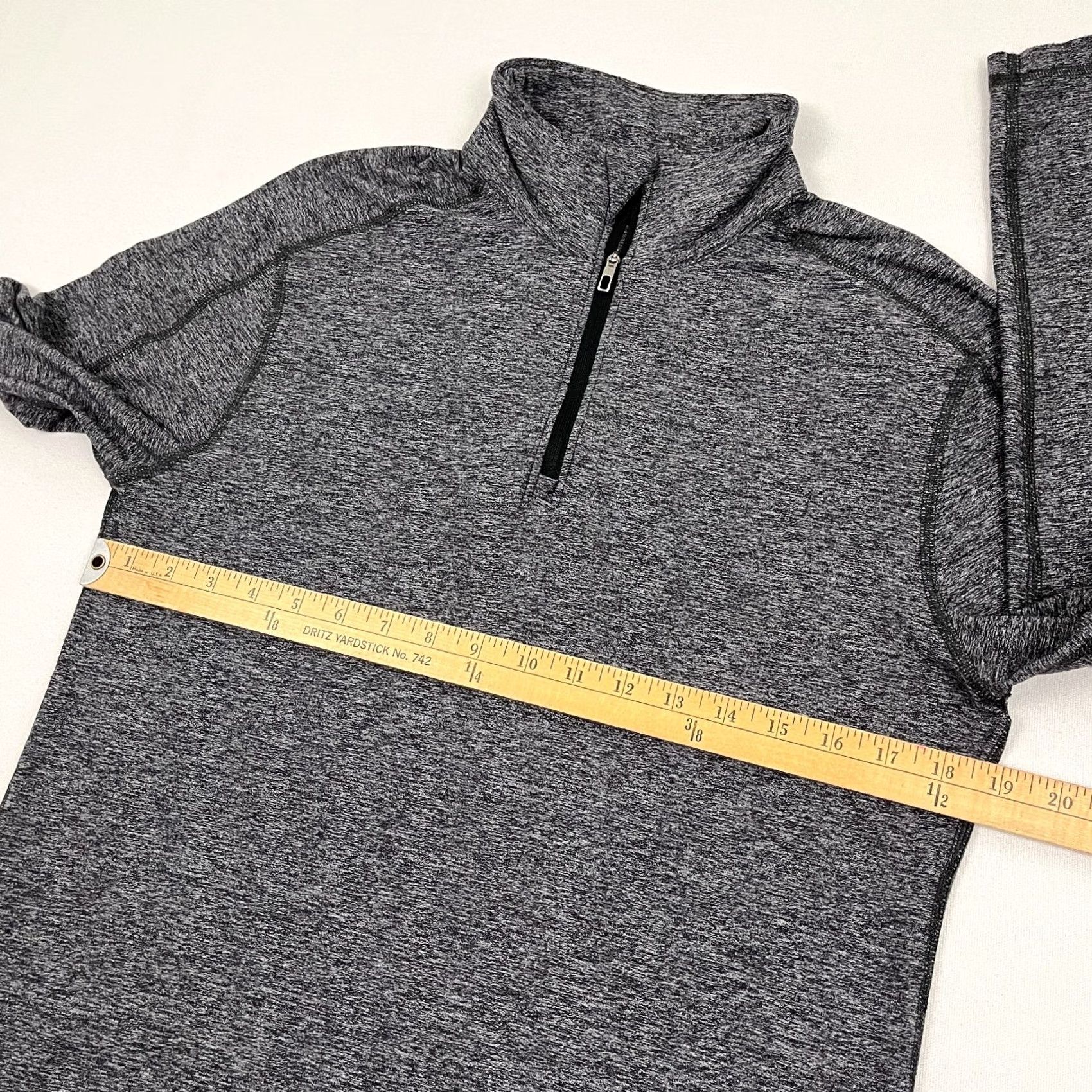 Lululemon Lululemon Pullover Mens S Heather Gray Active Performance Quarter Zip Golf Prep Shirt Size US S / EU 44-46 / 1 - 5 Thumbnail