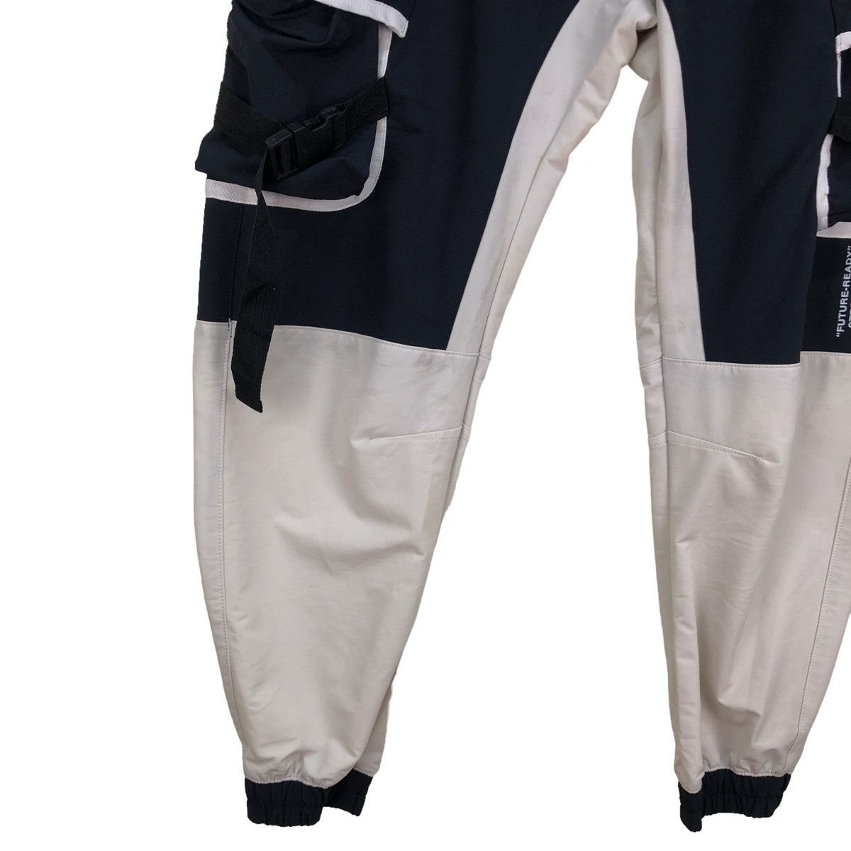 Bershka Berskha Cargo Jogger Pant Size US 32 / EU 48 - 4 Thumbnail