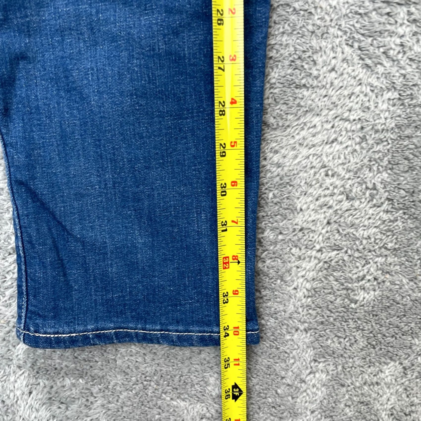 Levi's Levis Jeans Womens Blue Cropped Cotton Stretch Mid Rise Skinny Leg 30x24 Denim Size 30" / US 8 / IT 44 - 6 Thumbnail