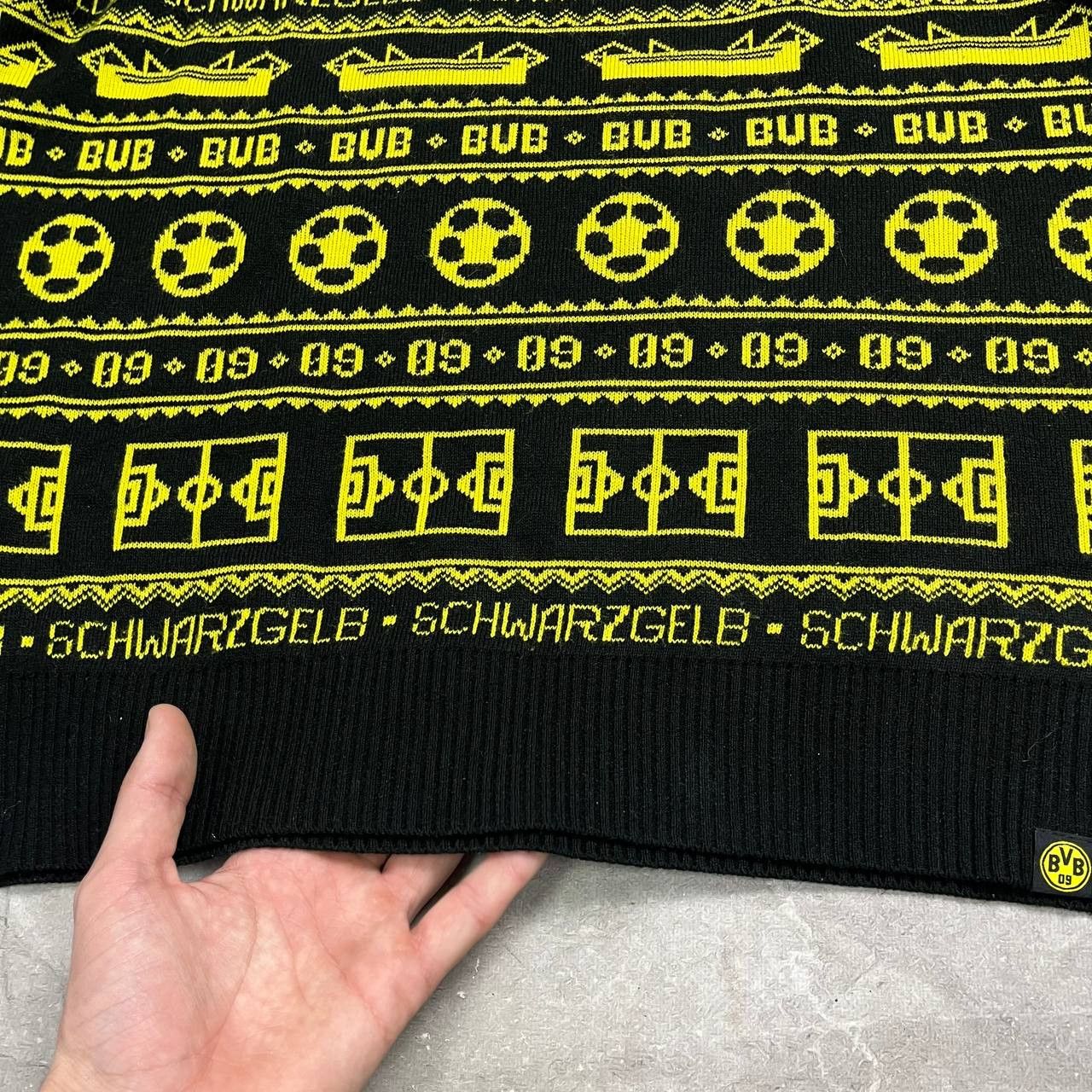 Vintage BVB Borussia Dortmund Sweater Monogram Sweater Mens Size XL Size US XL / EU 56 / 4 - 7 Thumbnail