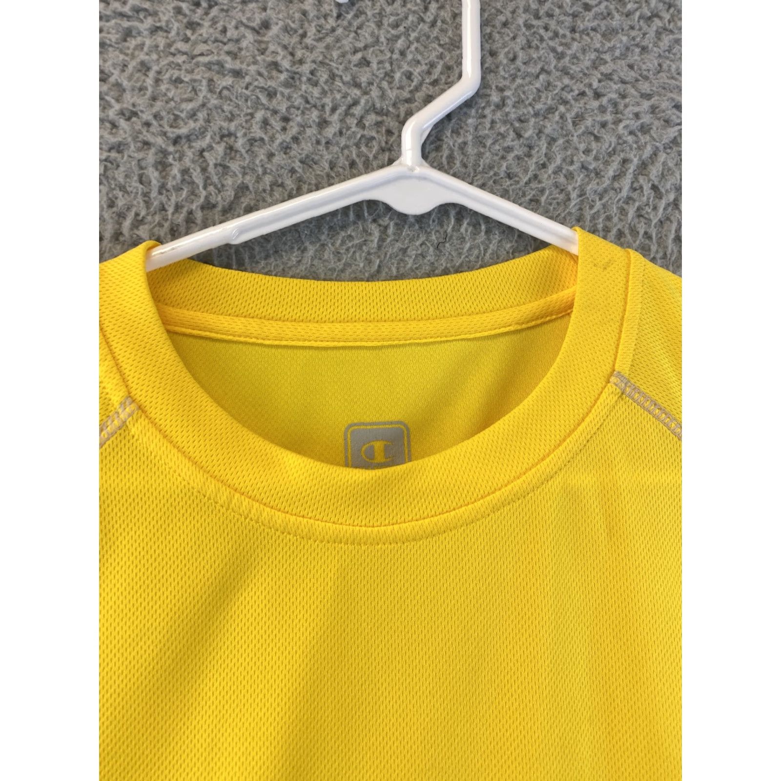 Champion Champion Shirt XL Yellow Tee Short Sleeve Adult Men's Top Gym /91-59 Size US XL / EU 56 / 4 - 5 Thumbnail
