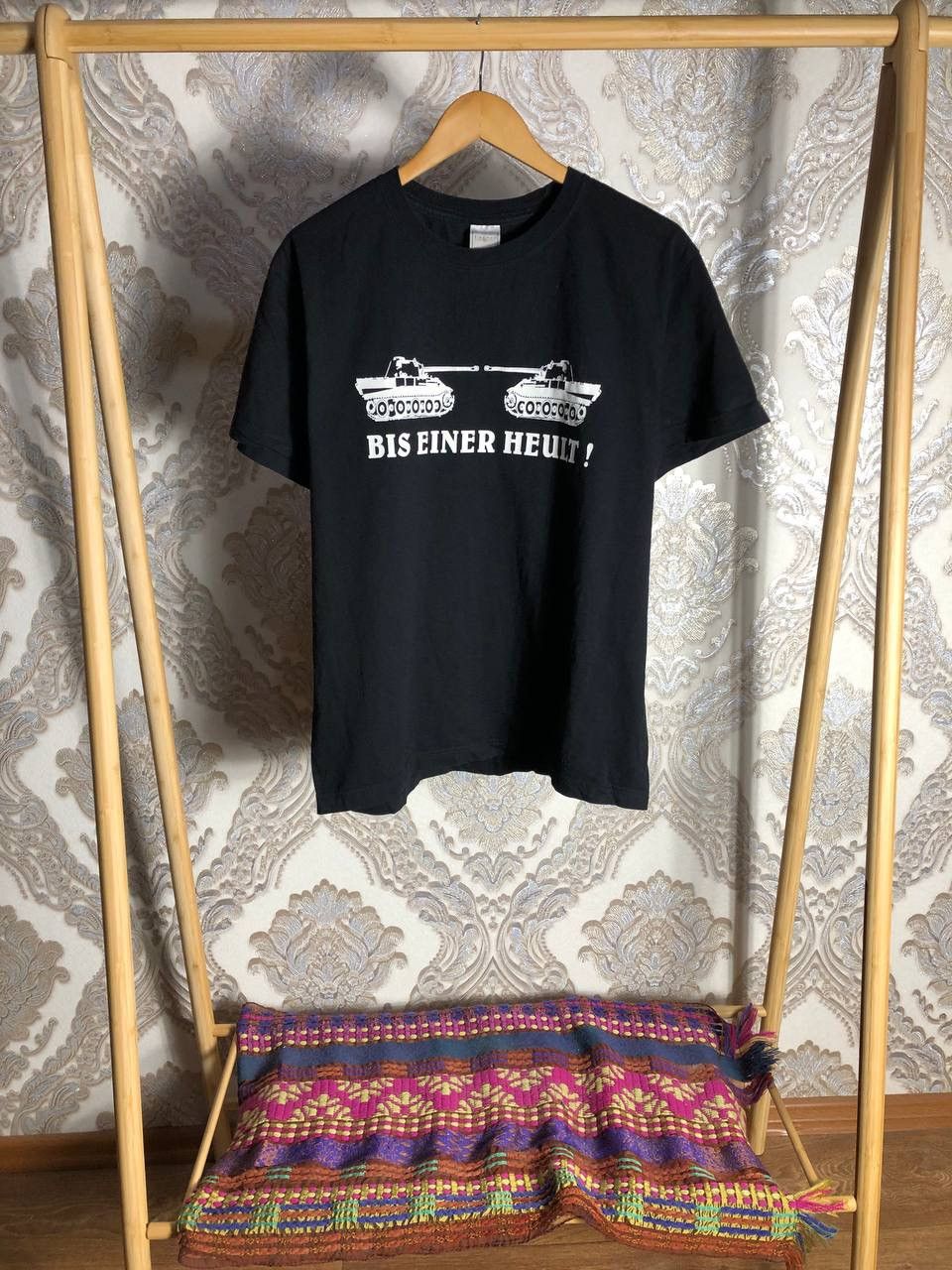 Vintage VERY RARE MILITARY BIS EINER HEULT T-SHIRT HUMOR RETRO 90s Size US L / EU 52-54 / 3 - 1 Thumbnail