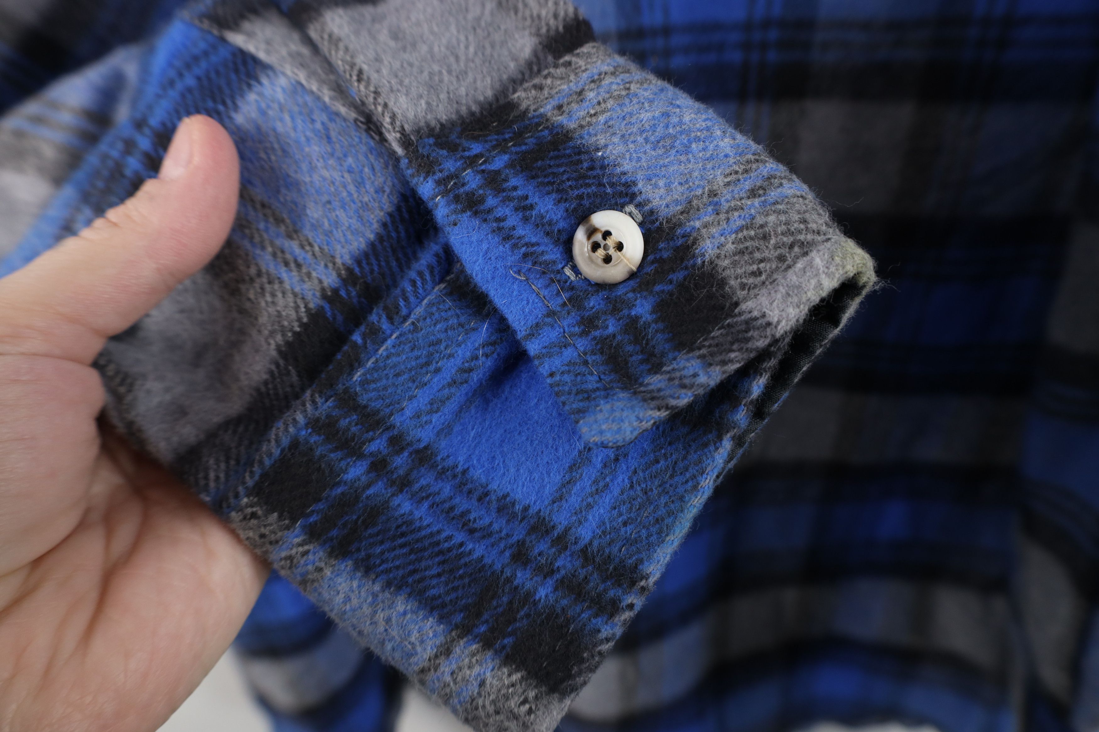 Vintage Deadstock Vintage 90s Streetwear Button Shirt Plaid USA Size US XL / EU 56 / 4 - 9 Thumbnail