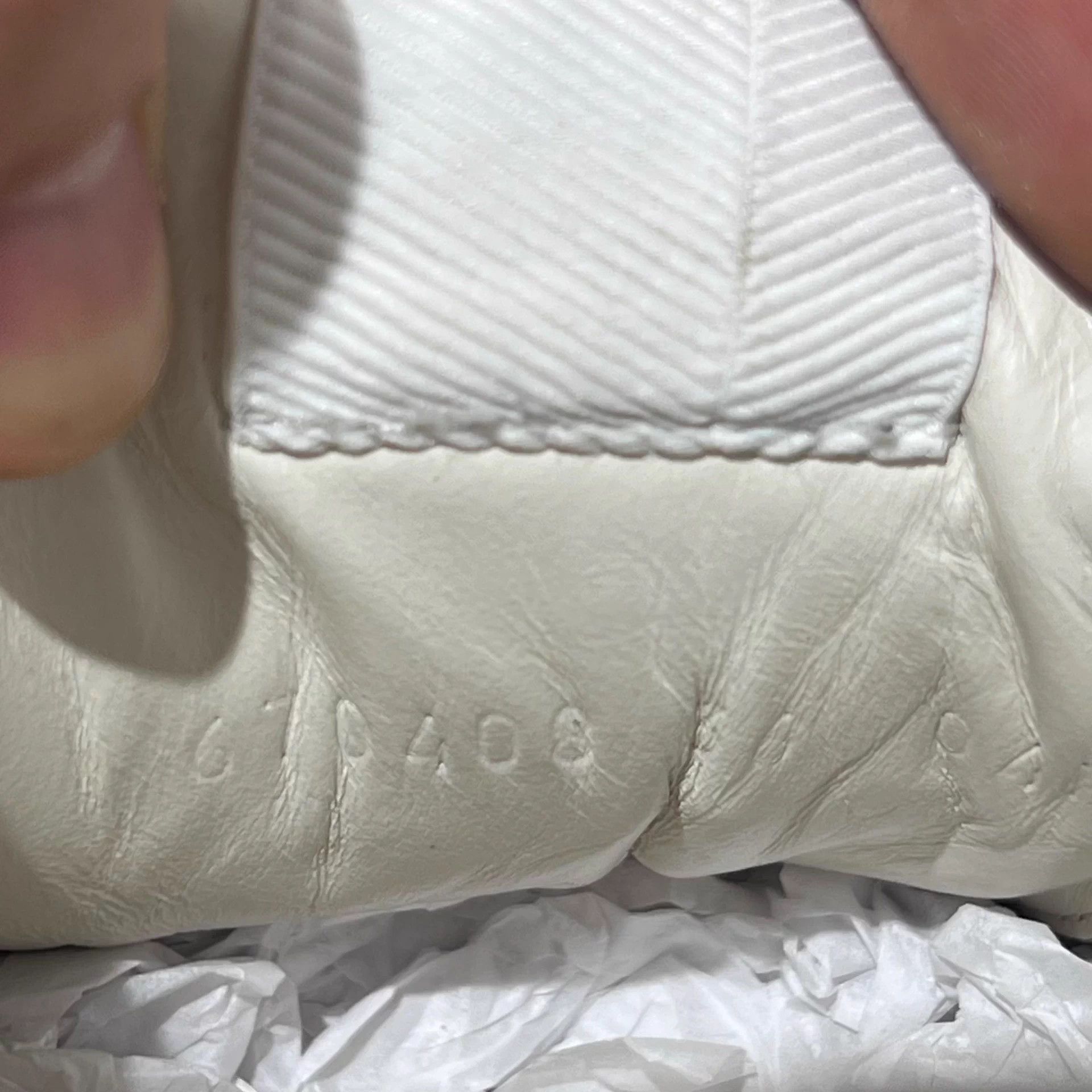 Gucci Gucci Biscuit Skate Shoes White Brown GG Monogram Size US 5 / IT 35 - 8 Thumbnail