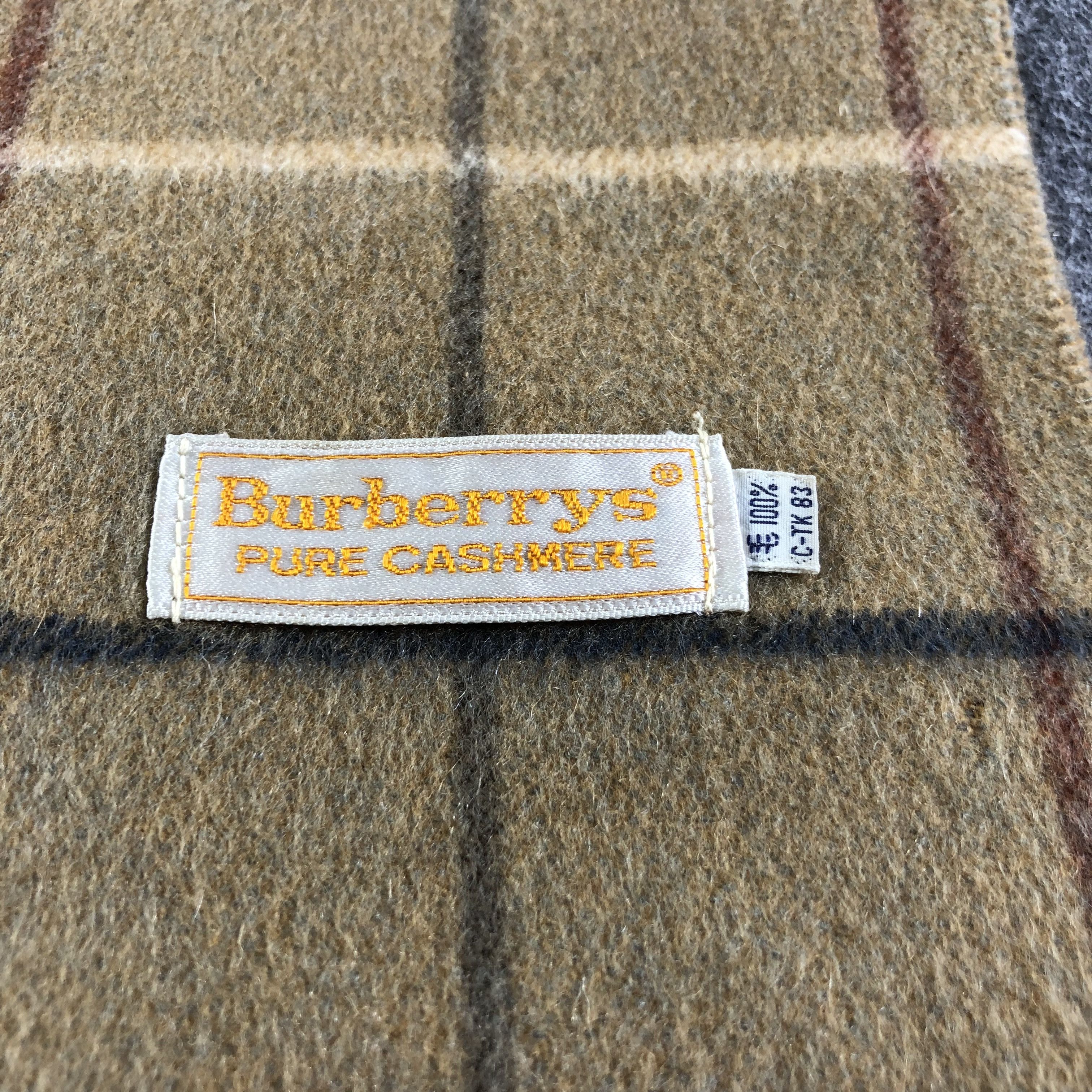 Burberry Burberrys Nova Check Cashmere Scarf Muffler V1612 Size ONE SIZE - 4 Thumbnail