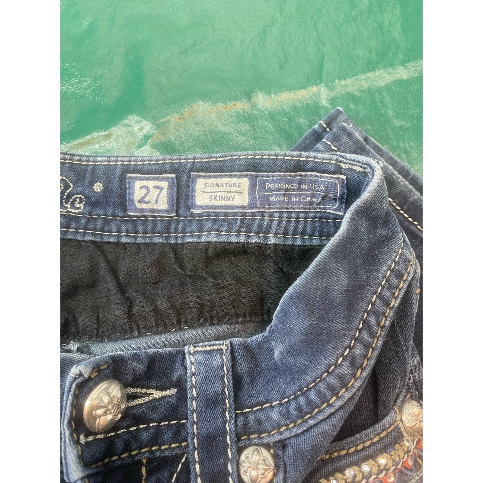 Miss Me Miss Me Jean Size 27 Denim Embellished Fleur Low Rise Skinny Size 27" / US 4 / IT 40 - 6 Thumbnail